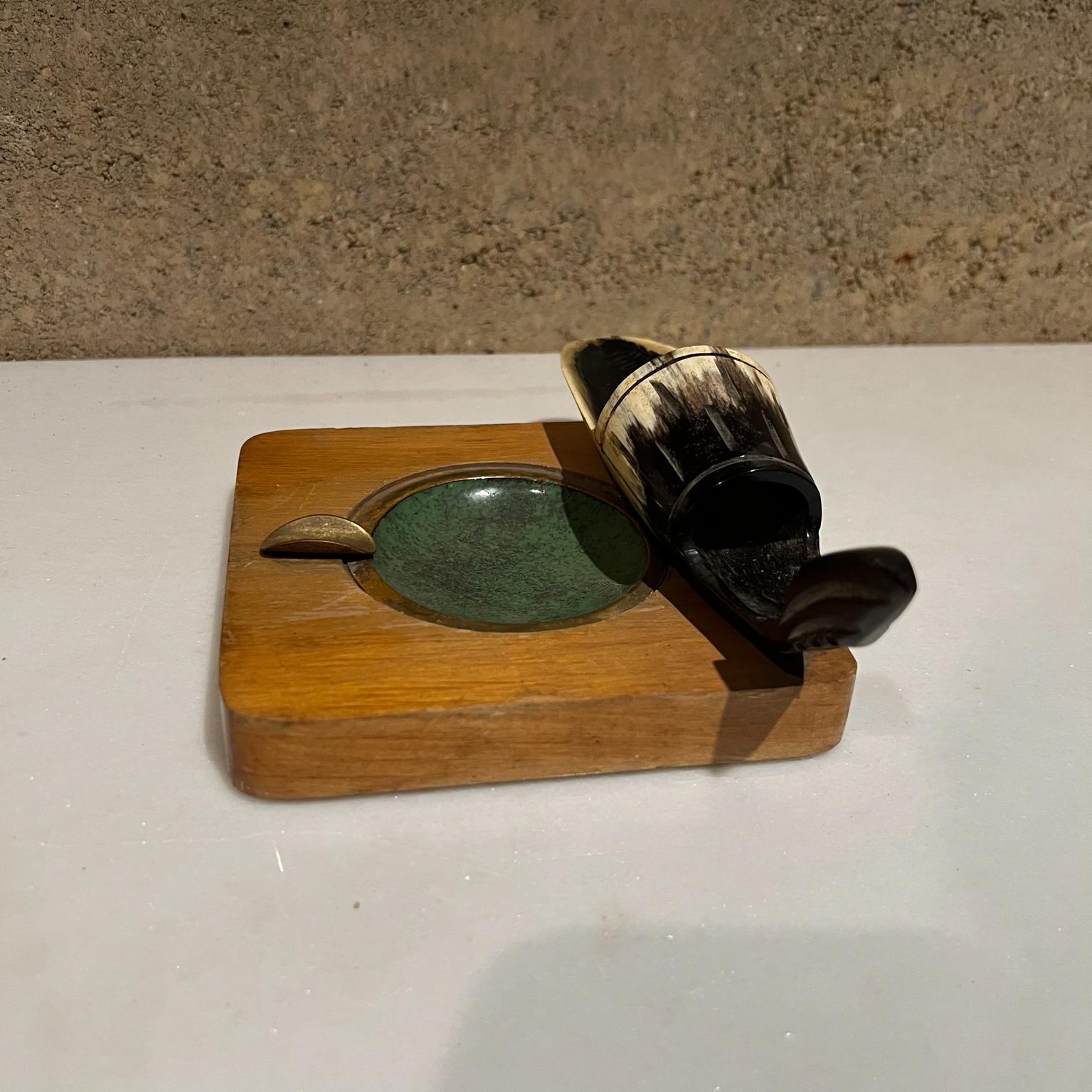 Mid-Century Modern 1950s Ashtray & Pipe Holder Stand in Natural Horn R. Rohac Austrian Modernism