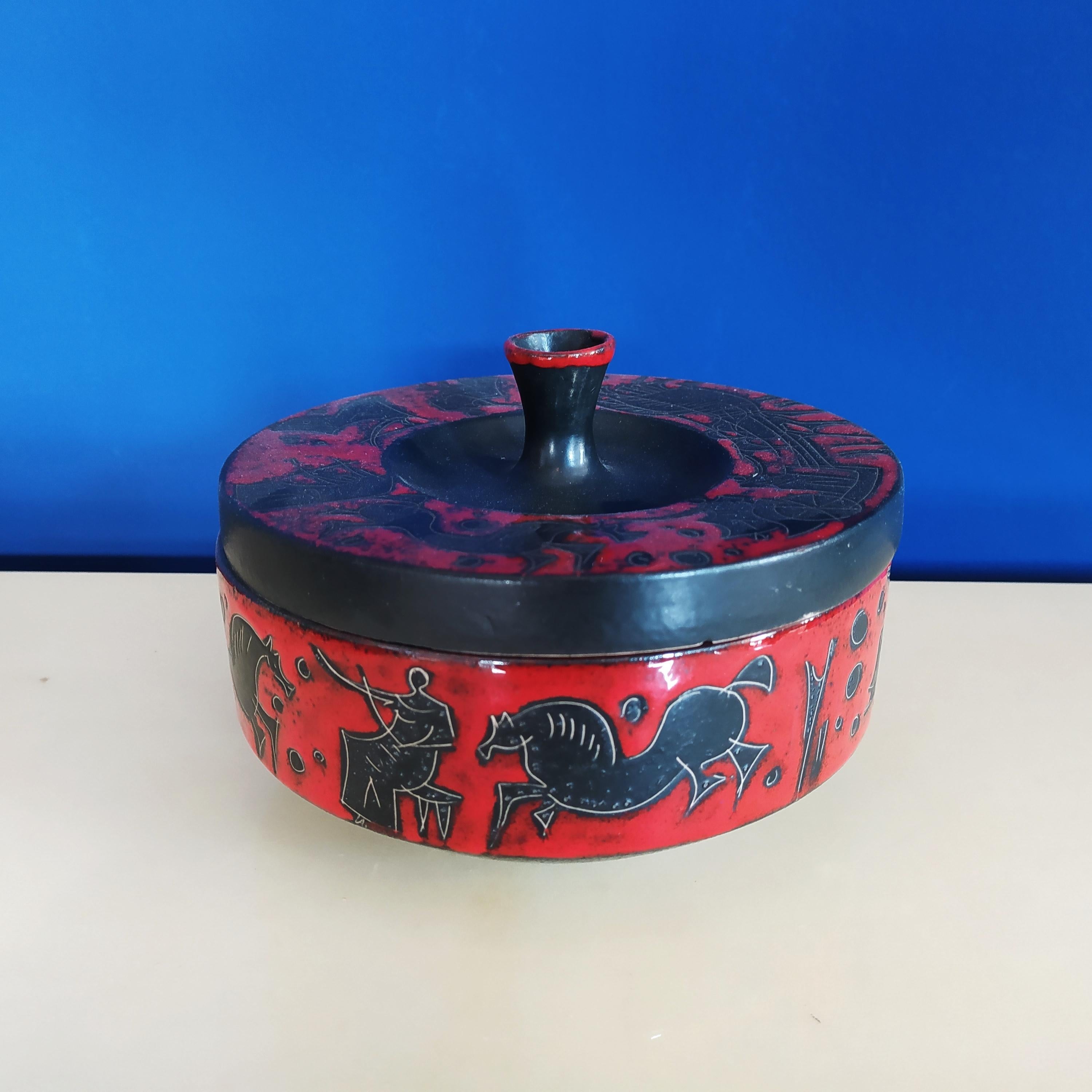 Mid-20th Century 1950s Astonishing Set of 3 Boxes Red and Black in Ceramic