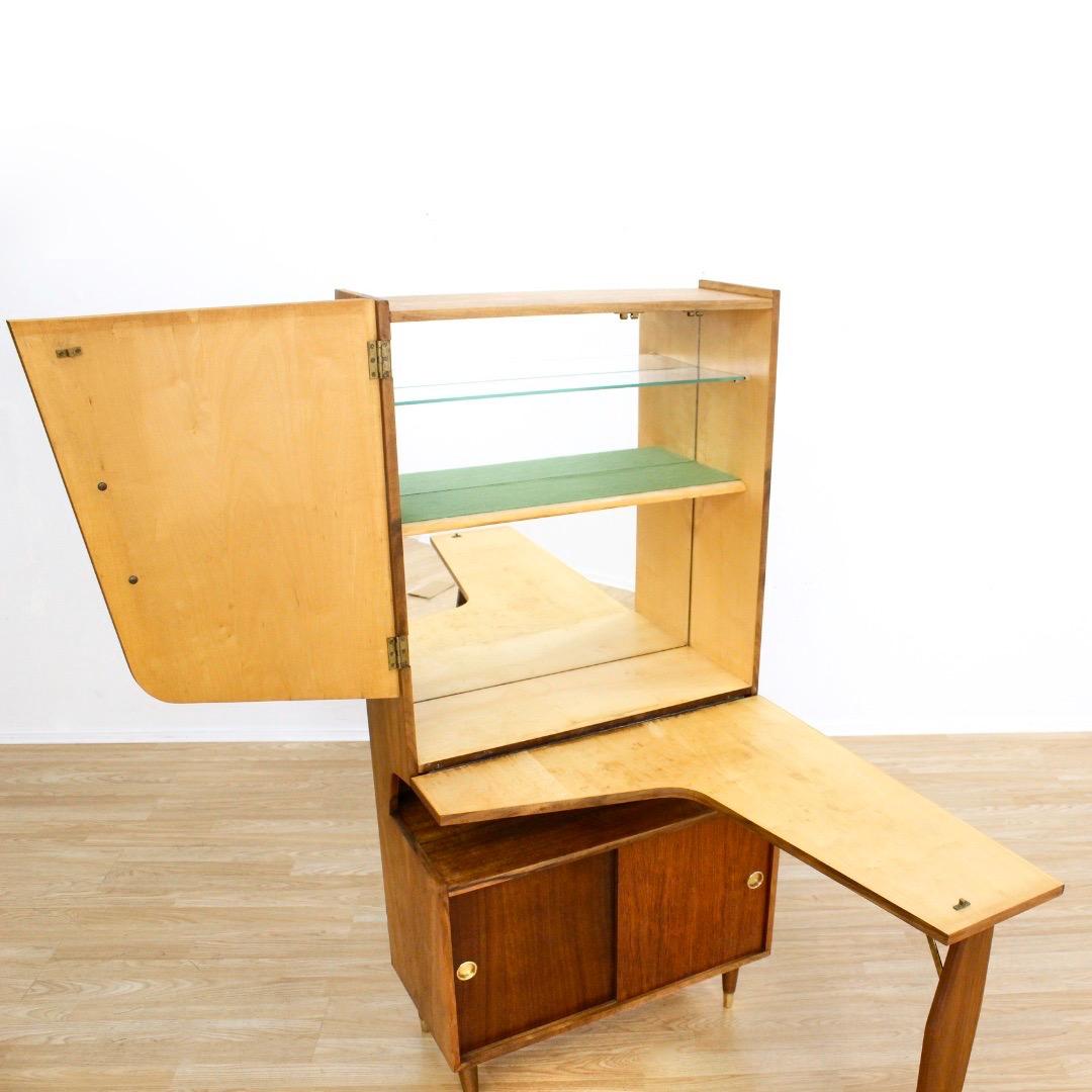 1950s Atomic Drop Down Liquor Cabinet Dry Bar Británico en venta