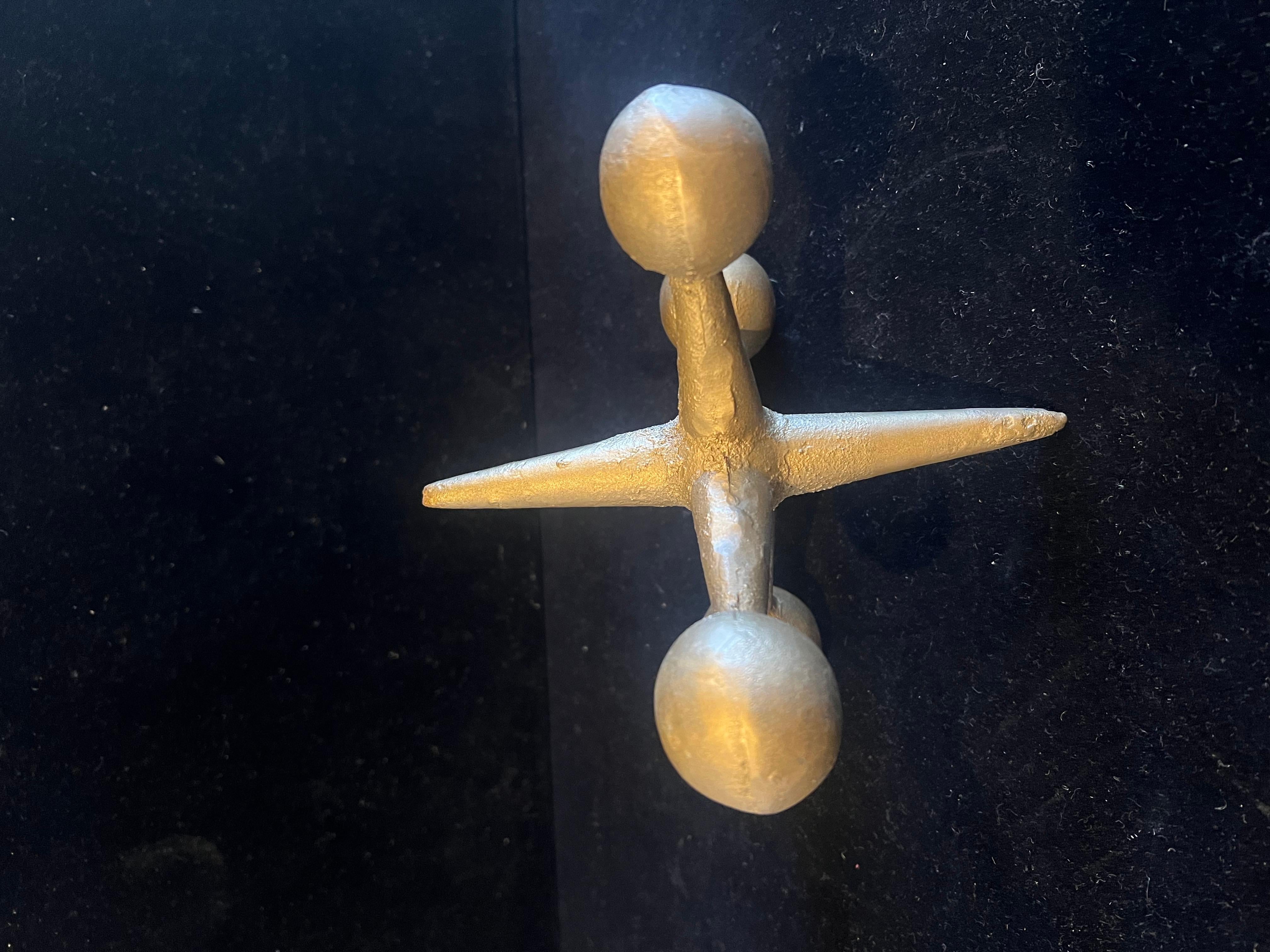 1950s Atomic Era Mid-Century Modern Single Iron Jack-Jax Bookend Doorstopper In Good Condition For Sale In San Diego, CA