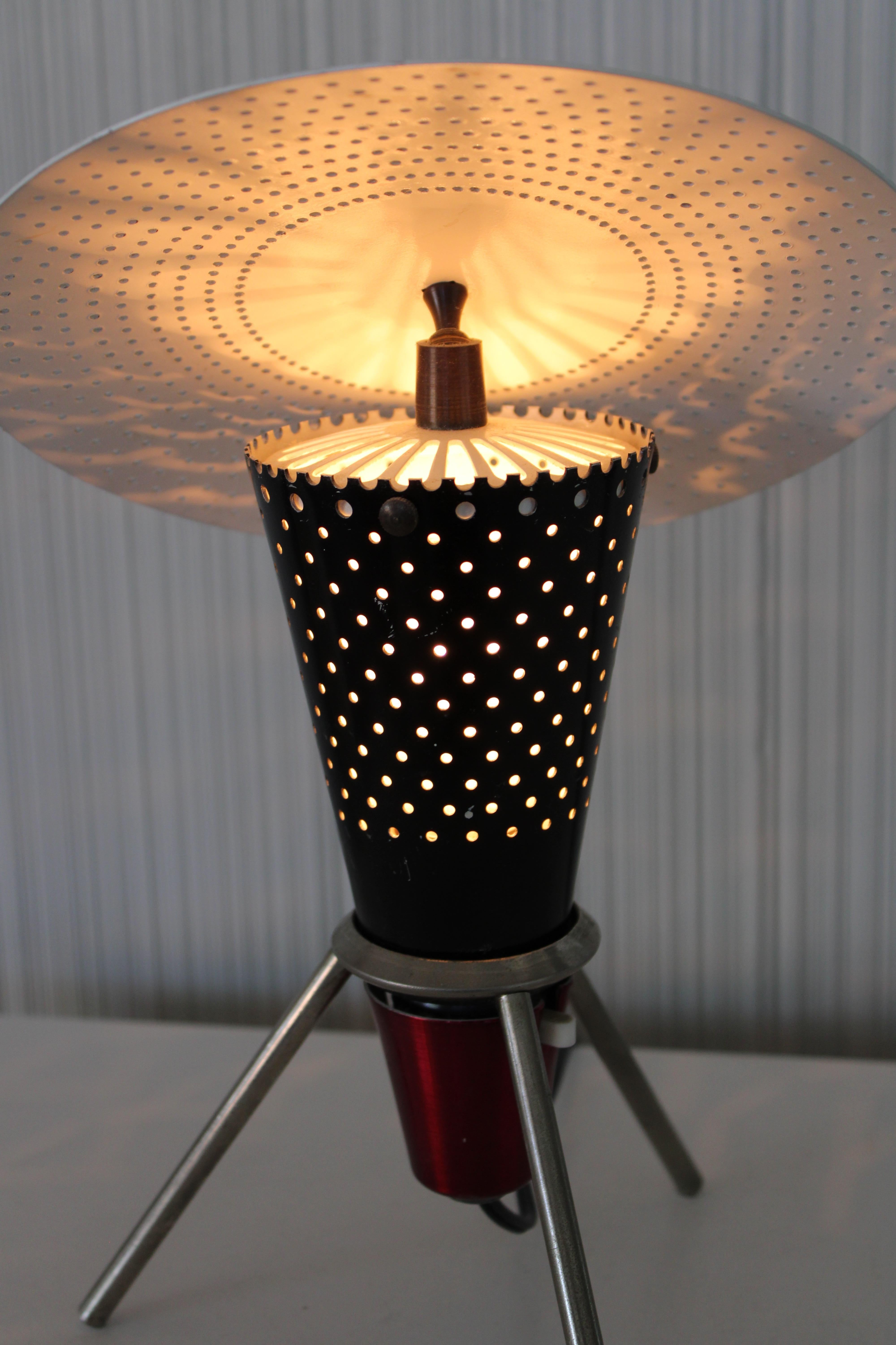 1950's Atomic Flying Saucer Lamp by Esther Lighting Co. 2
