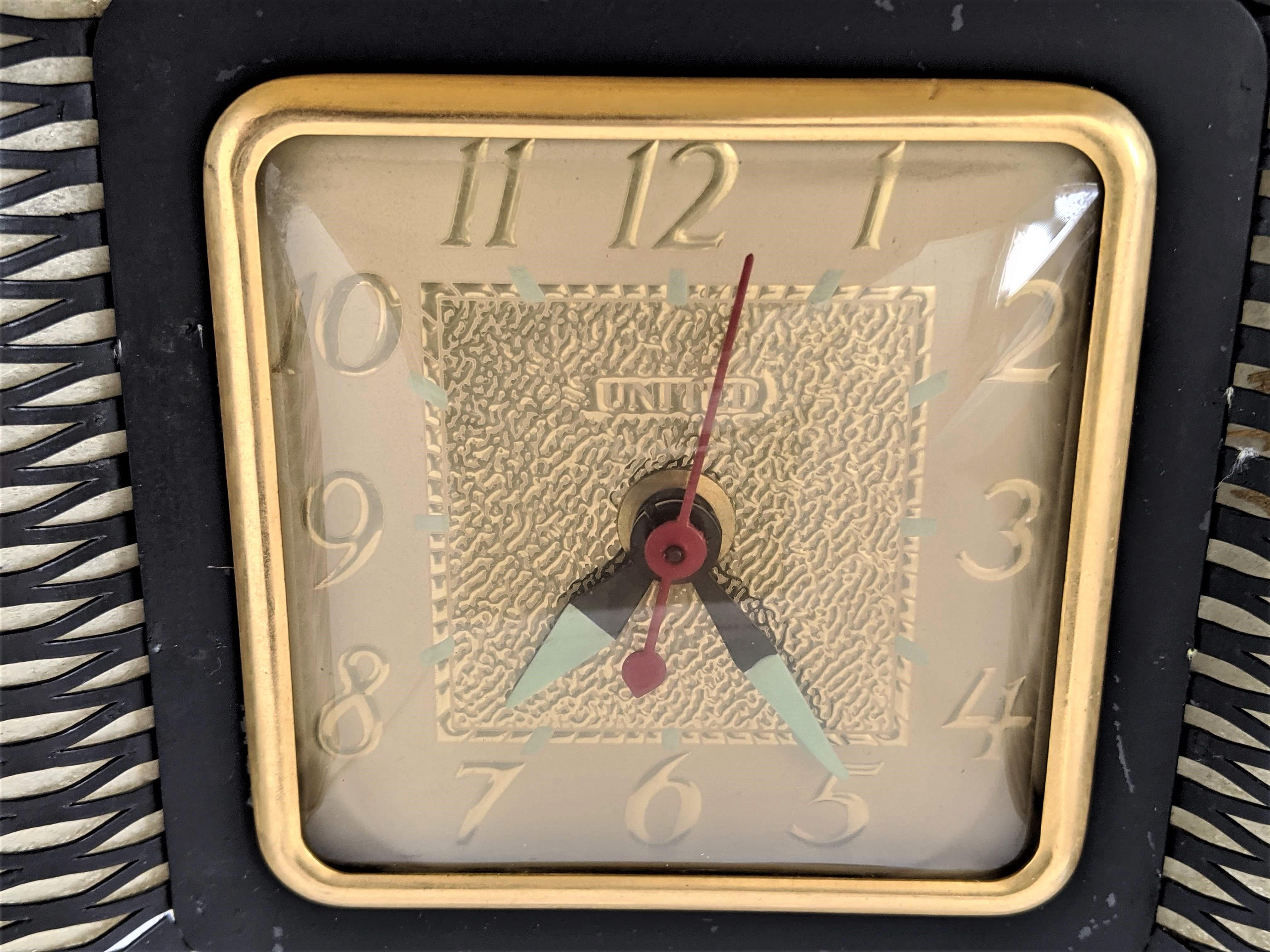 Mid-20th Century 1950s Atomic Lighted Electric TV Clock by United, USA