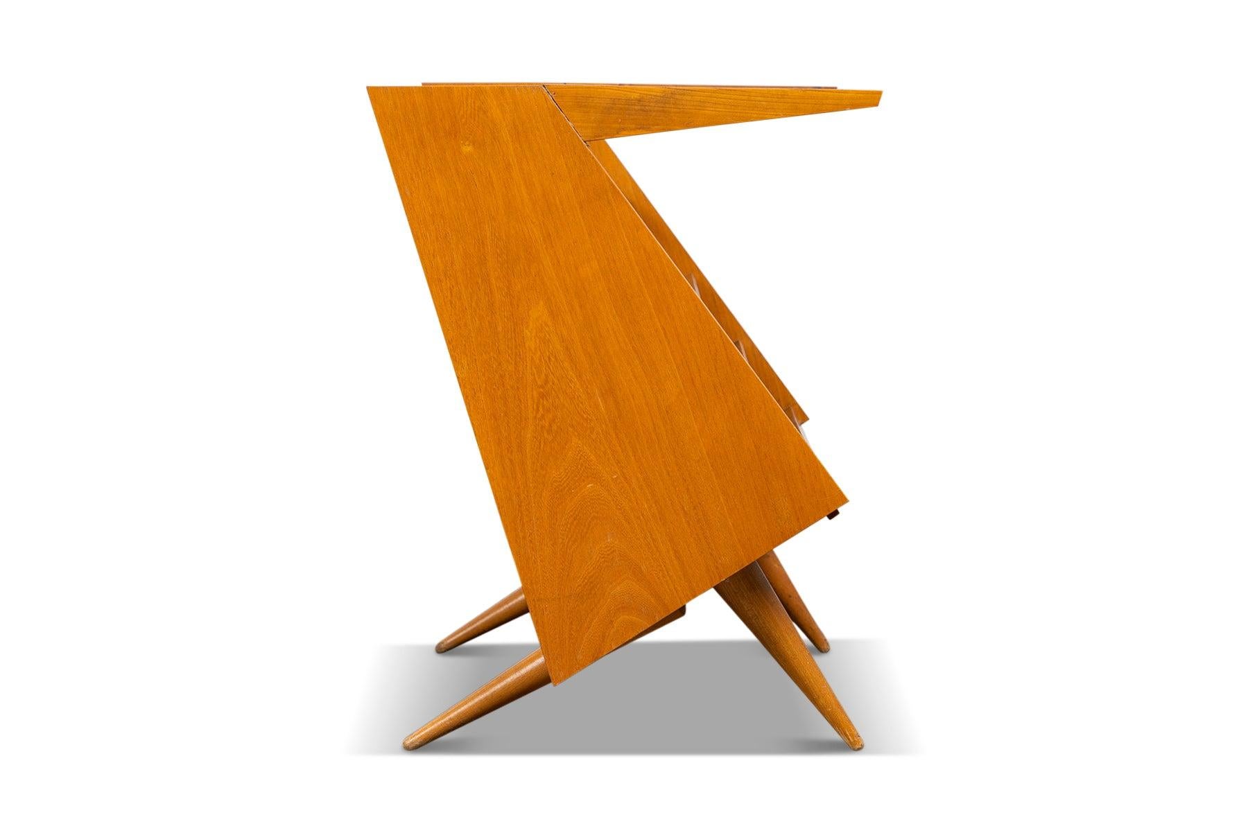 Mid-Century Modern 1950s Atomic Side Table / Magazine Stand