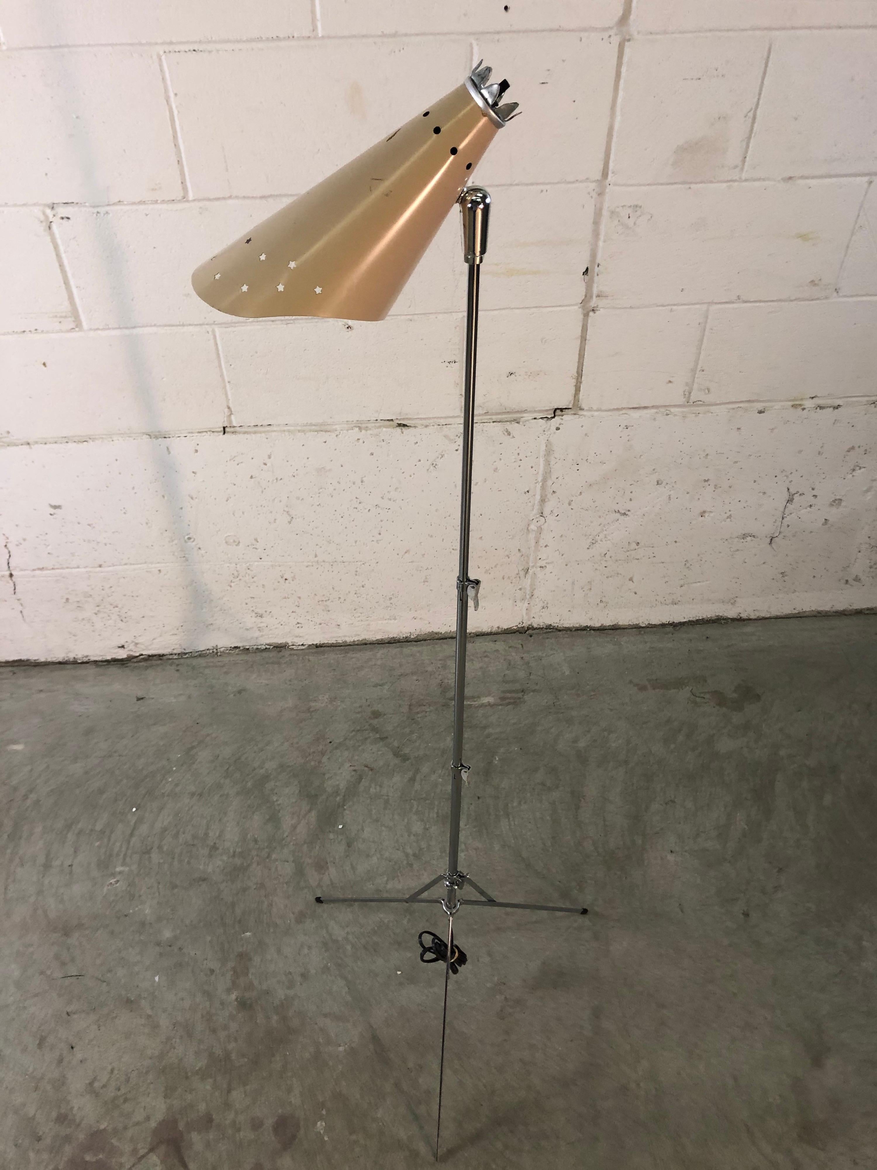 1950s Atomic Style Pink Metal Adjustable Floor Lamp For Sale 1