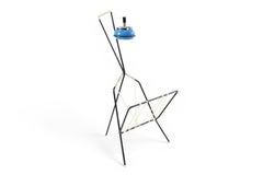 Porte-revues Atomiic des années 1950 avec cendrier