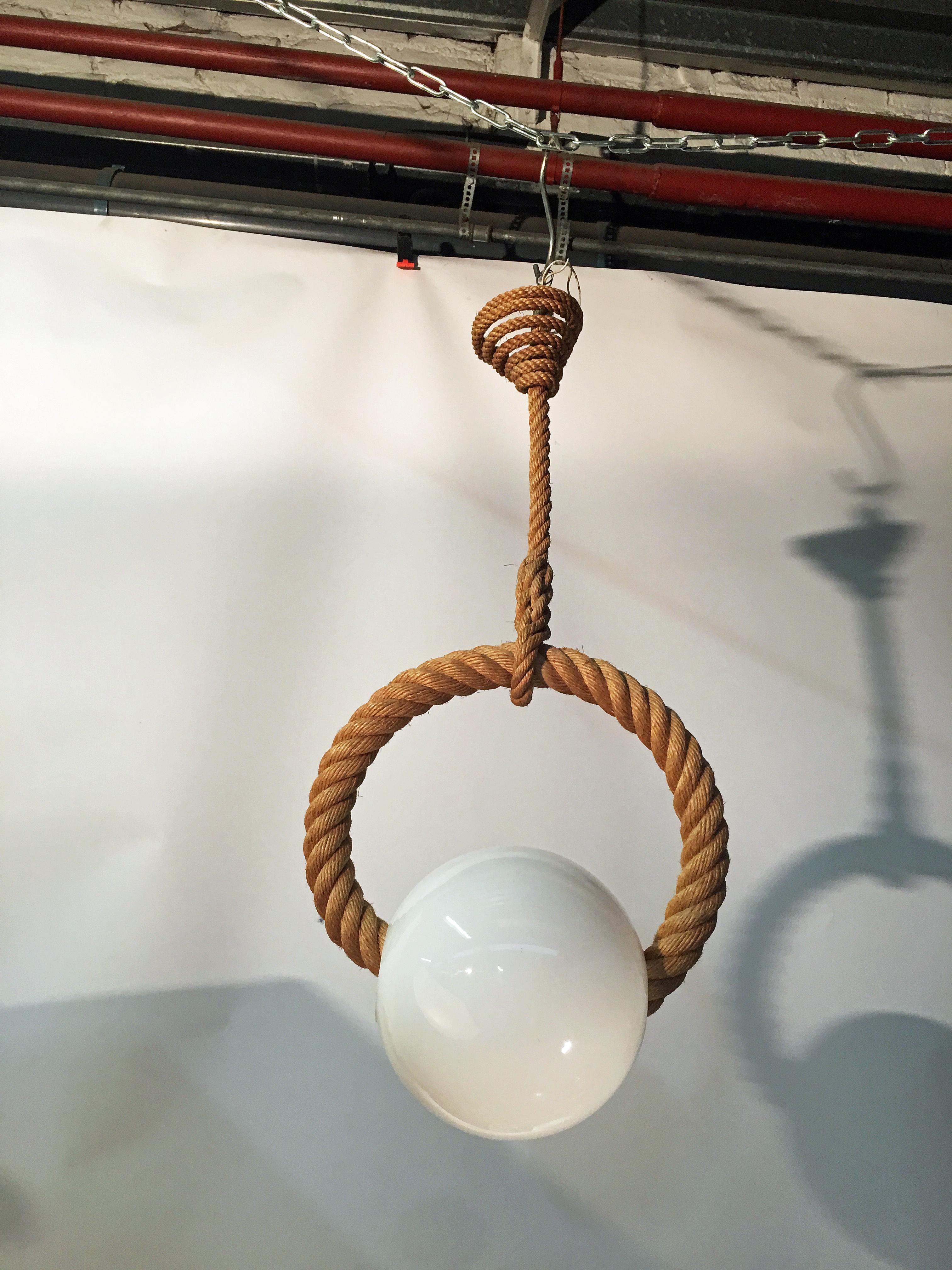1950s Audoux & Minet Rope and Opaline Glass Chandelier In Good Condition In Saint-Ouen, FR