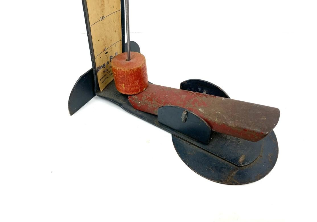 Américain Jouet Aurora Toys Ring A Bell Carnival Style des années 1950 en vente