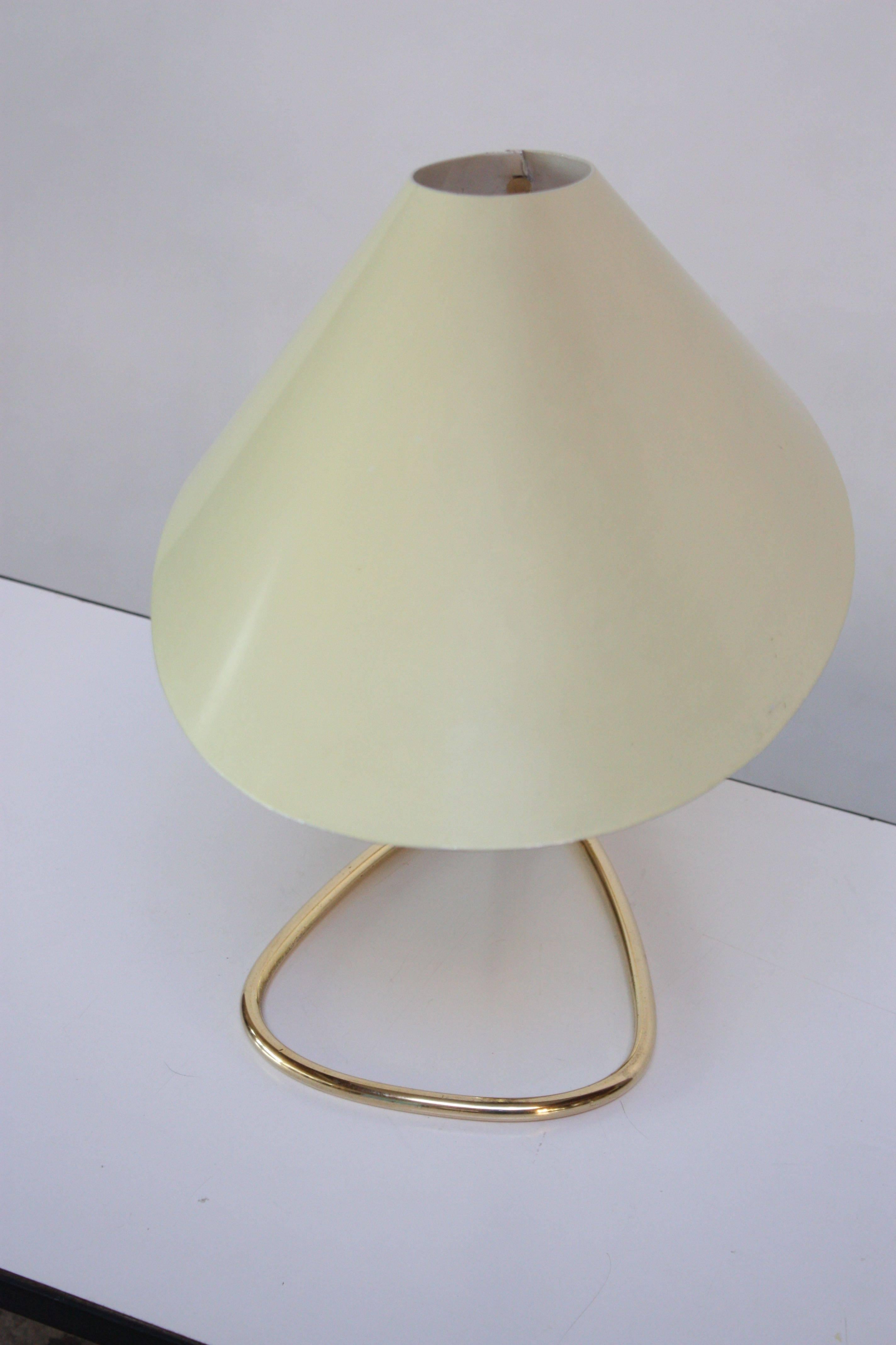 Painted 1950s Austrian Brass 'Lily' Table Lamp Attributed to J.T. Kalmar For Sale
