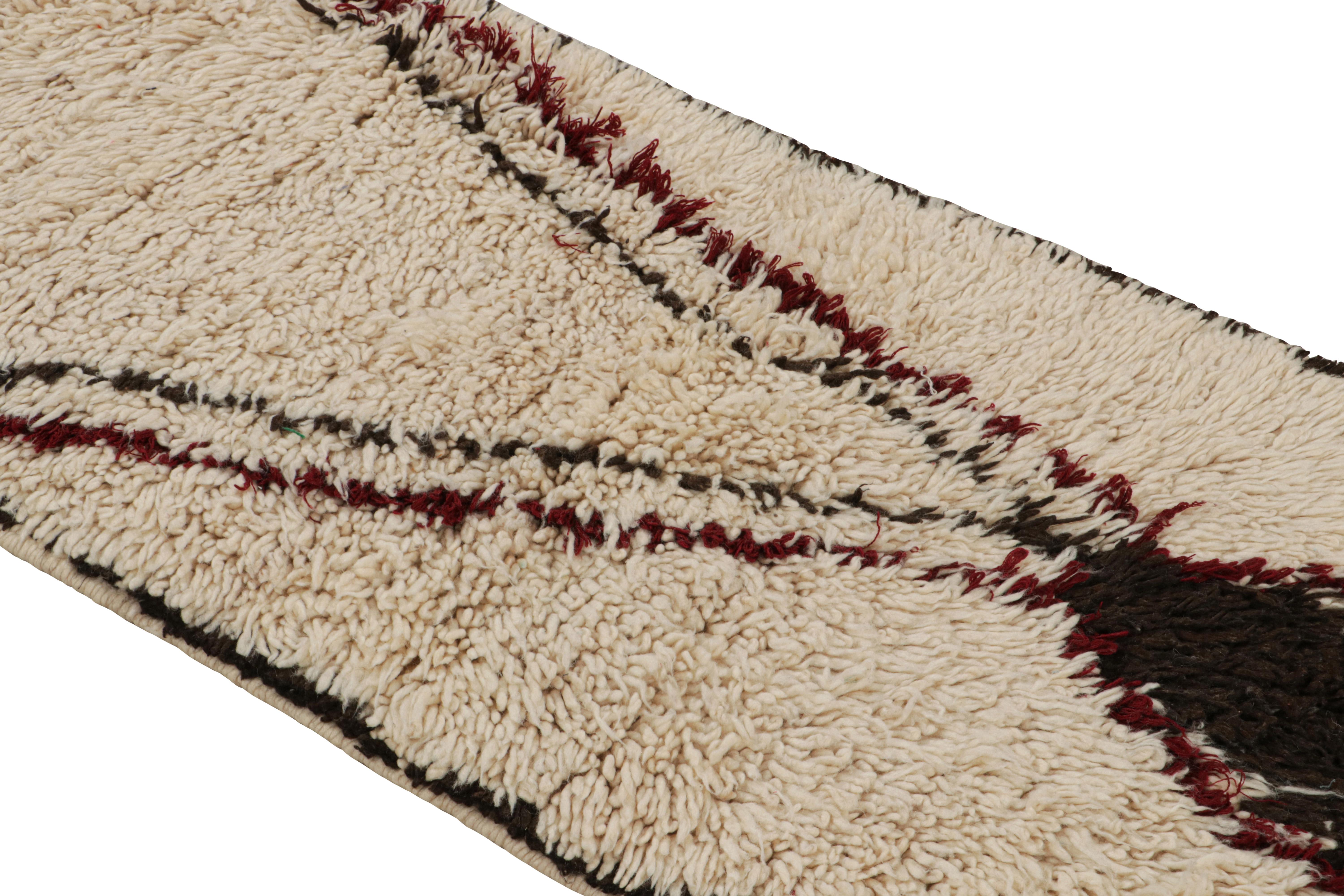 Hand-Knotted 1950s Azilal Moroccan rug in Beige with Grey-Brown Patterns by Rug & Kilim For Sale