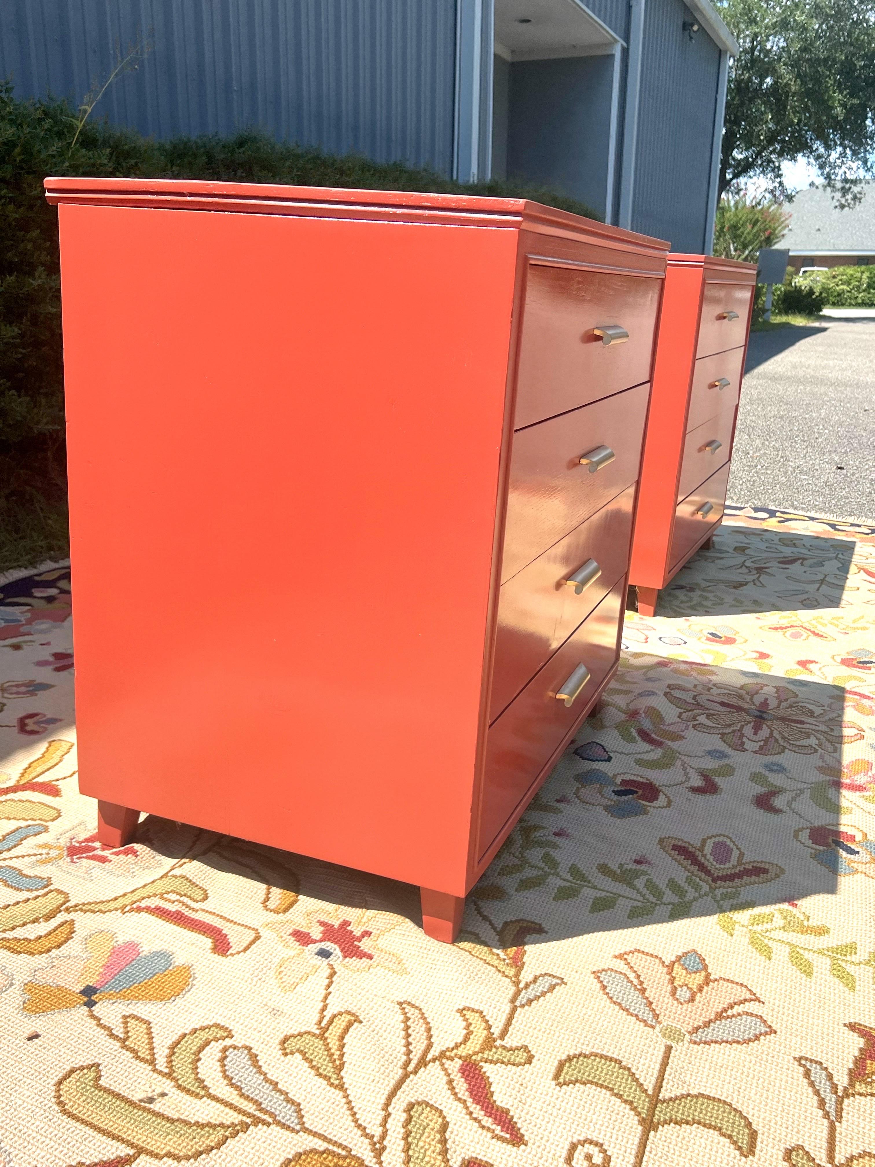 Mid-Century moderno Cassapanche anni '50/ Comodini alti laccati in Farrow & Ball 
