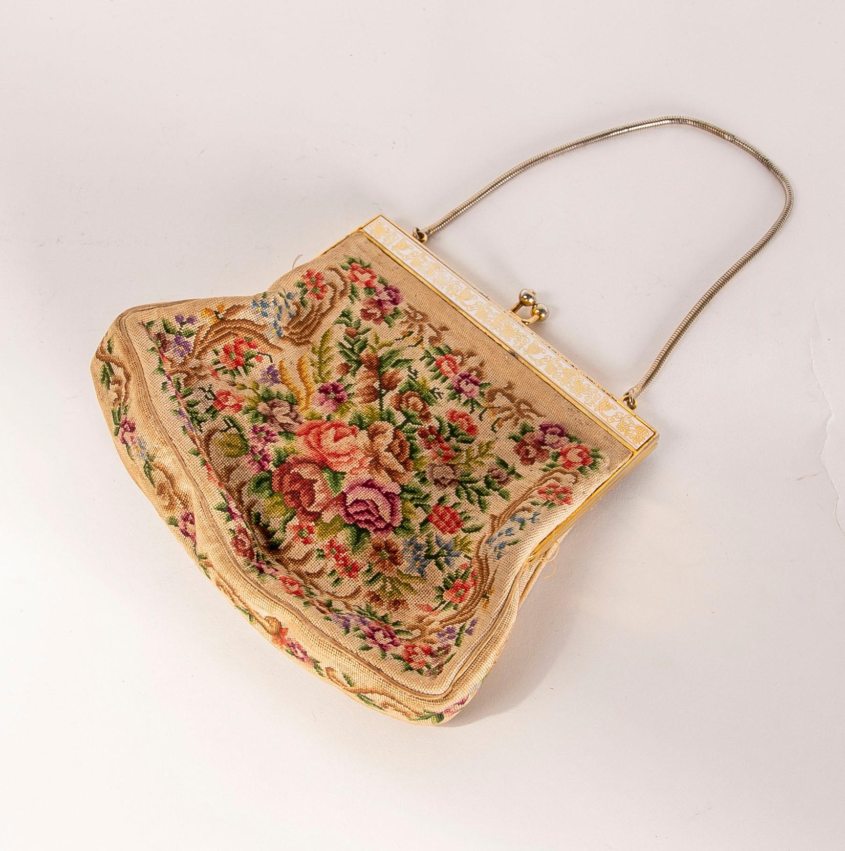 Embroidered 1950s Bag with Embroidery and Silk For Sale