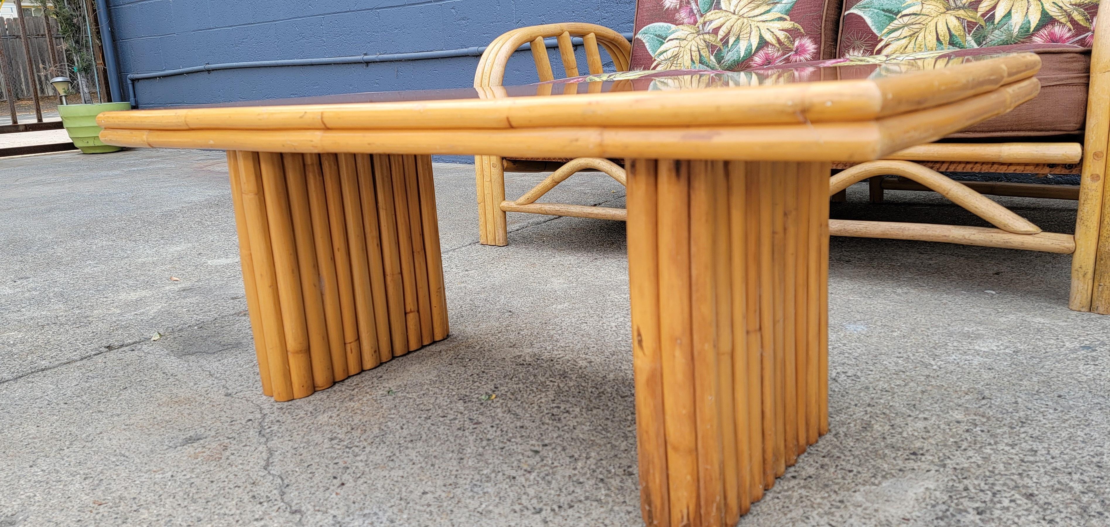 1950's Bamboo 4 Piece Suite: 2 Piece Sofa / Coffee Table /  Side Table In Good Condition In Fulton, CA