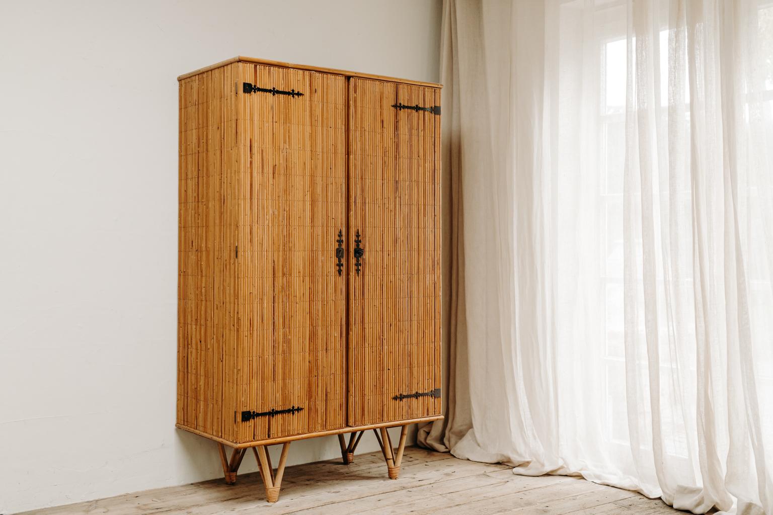 1950's Bamboo Cabinet/Wardrobe In Good Condition In Brecht, BE