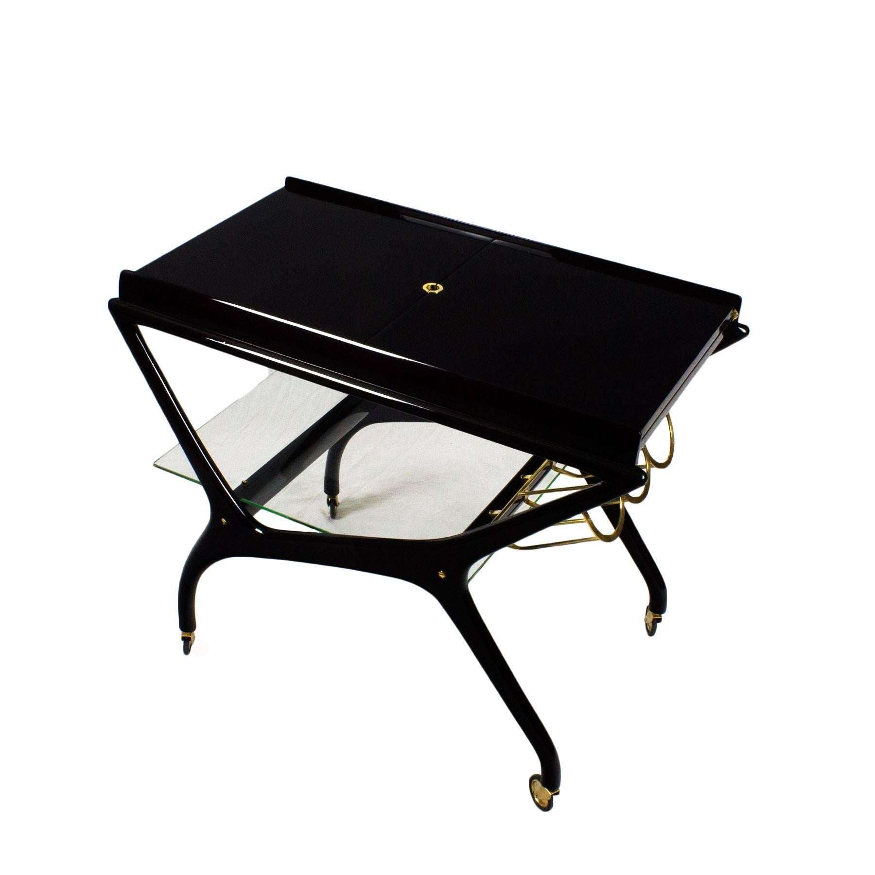 1950s Bar Cart Attributed to Cesare Lacca, Extensions, Mahogany, Brass, Italy In Good Condition In Girona, ES