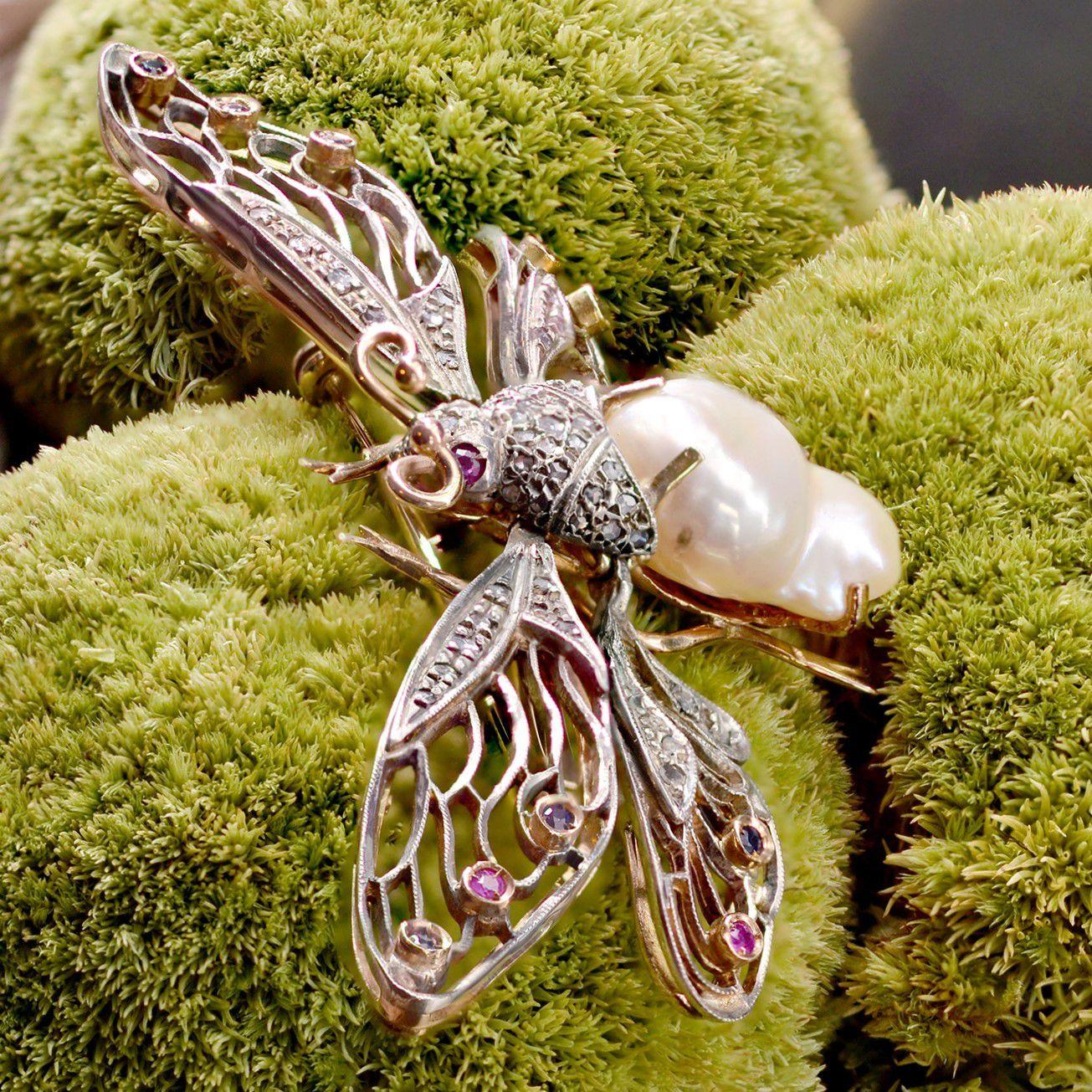 Women's 1950s Baroque Pearl Sapphires Rubies Yellow Gold Butterfly Articulated Brooch For Sale