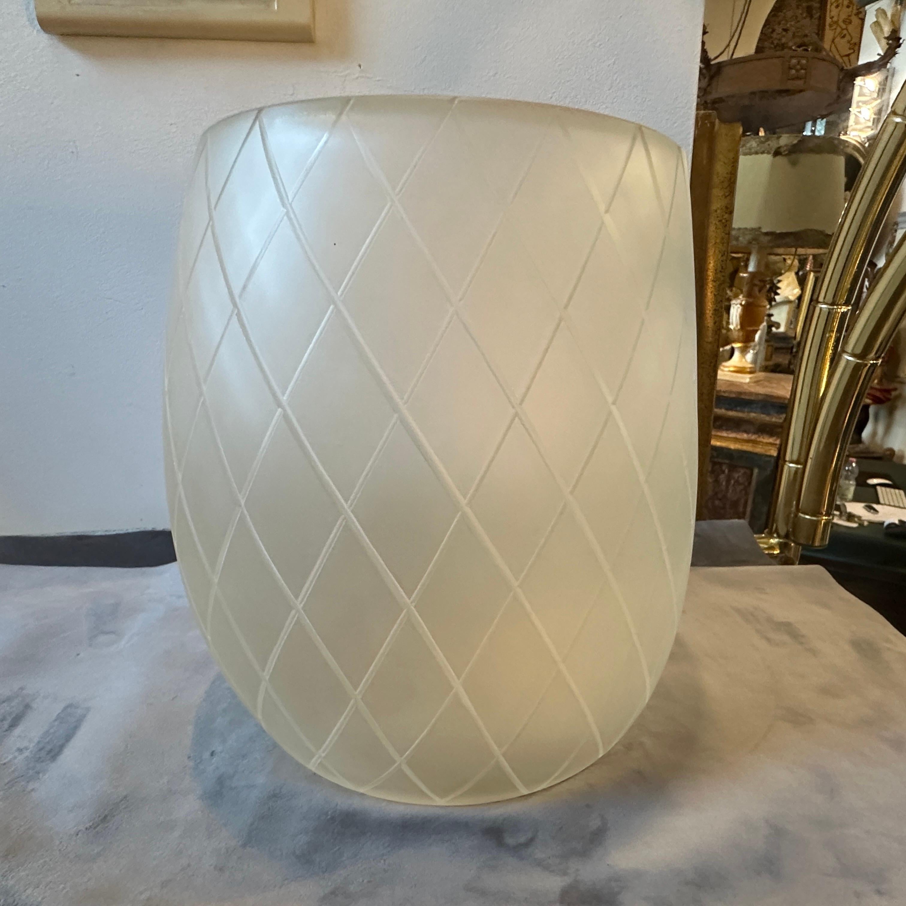 1950s Barovier Style Mid-Century Modern Gold and Clear Murano Glass Vase In Good Condition For Sale In Aci Castello, IT