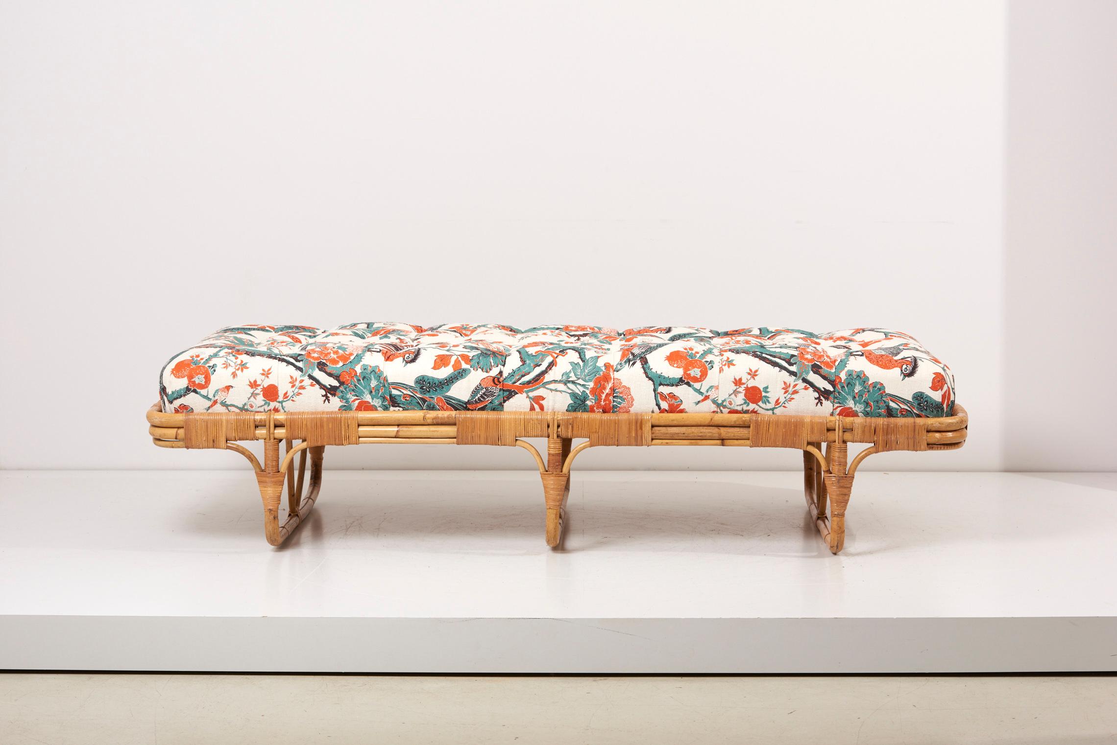 Mid-20th Century 1950s Basket Daybed in a Josef Frank Style Fabric For Sale