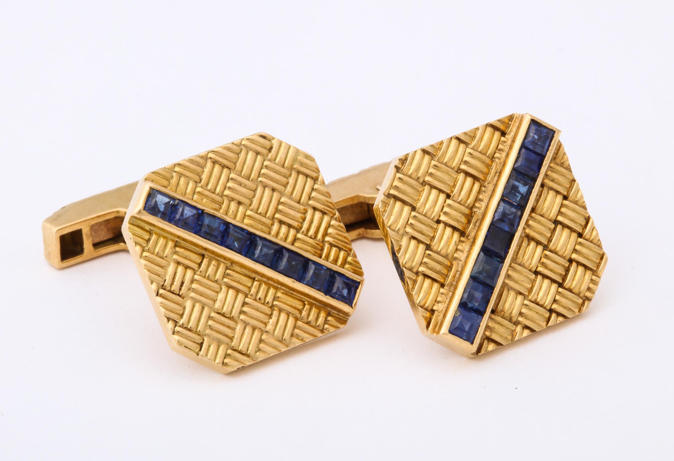 1950s Basket Weave Design Calibre Cut Sapphire with Gold Flip Up Cufflinks 2