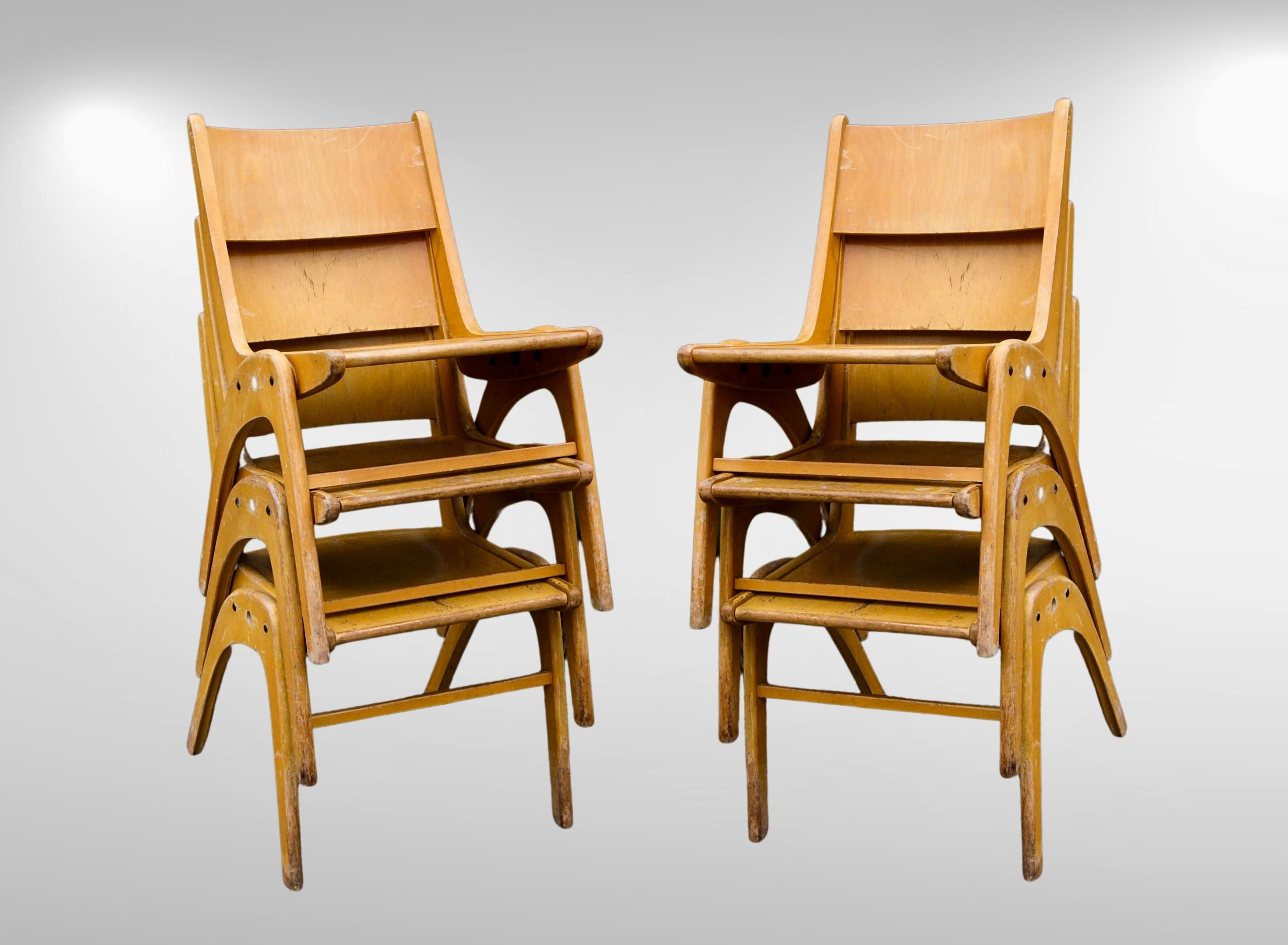 1950s Bauhaus Era Muster Casala Beech Stacking Dining Chairs Set of 6 Bon état - En vente à Torquay, GB
