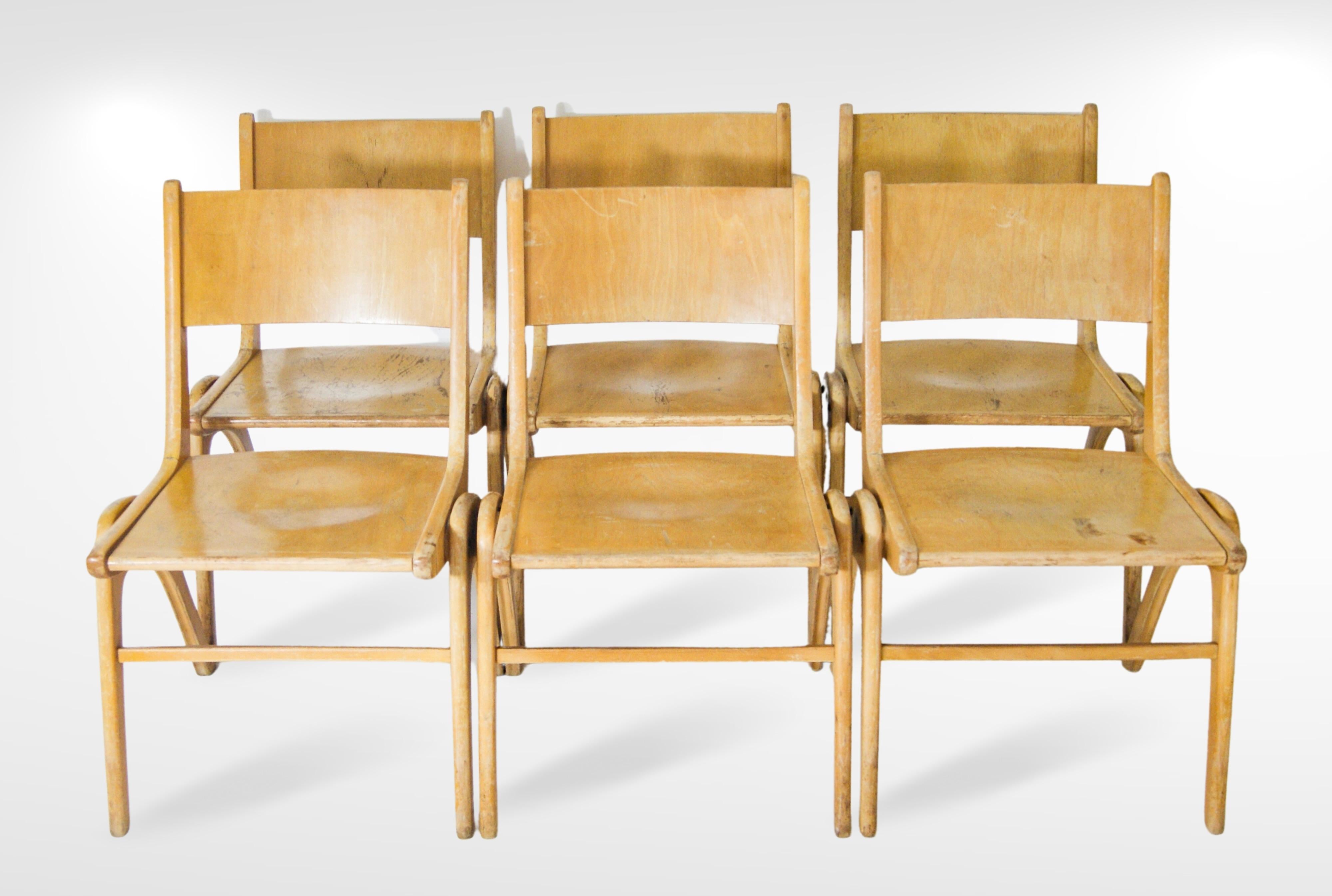 Allemand 1950s Bauhaus Era Muster Casala Beech Stacking Dining Chairs Set of 6 en vente