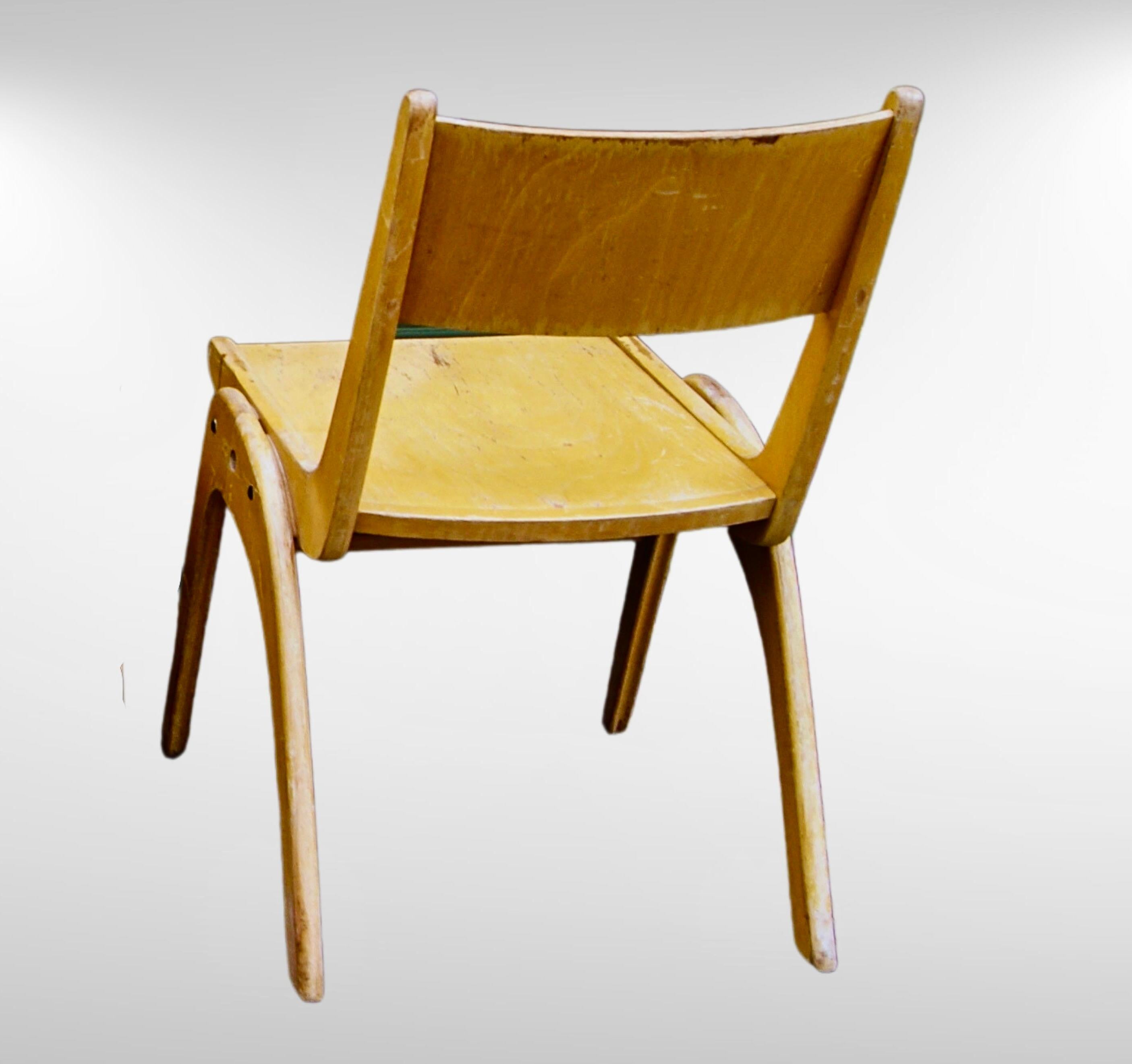 1950s Bauhaus Era Muster Casala Beech Stacking Dining Chairs Set of 6 en vente 1