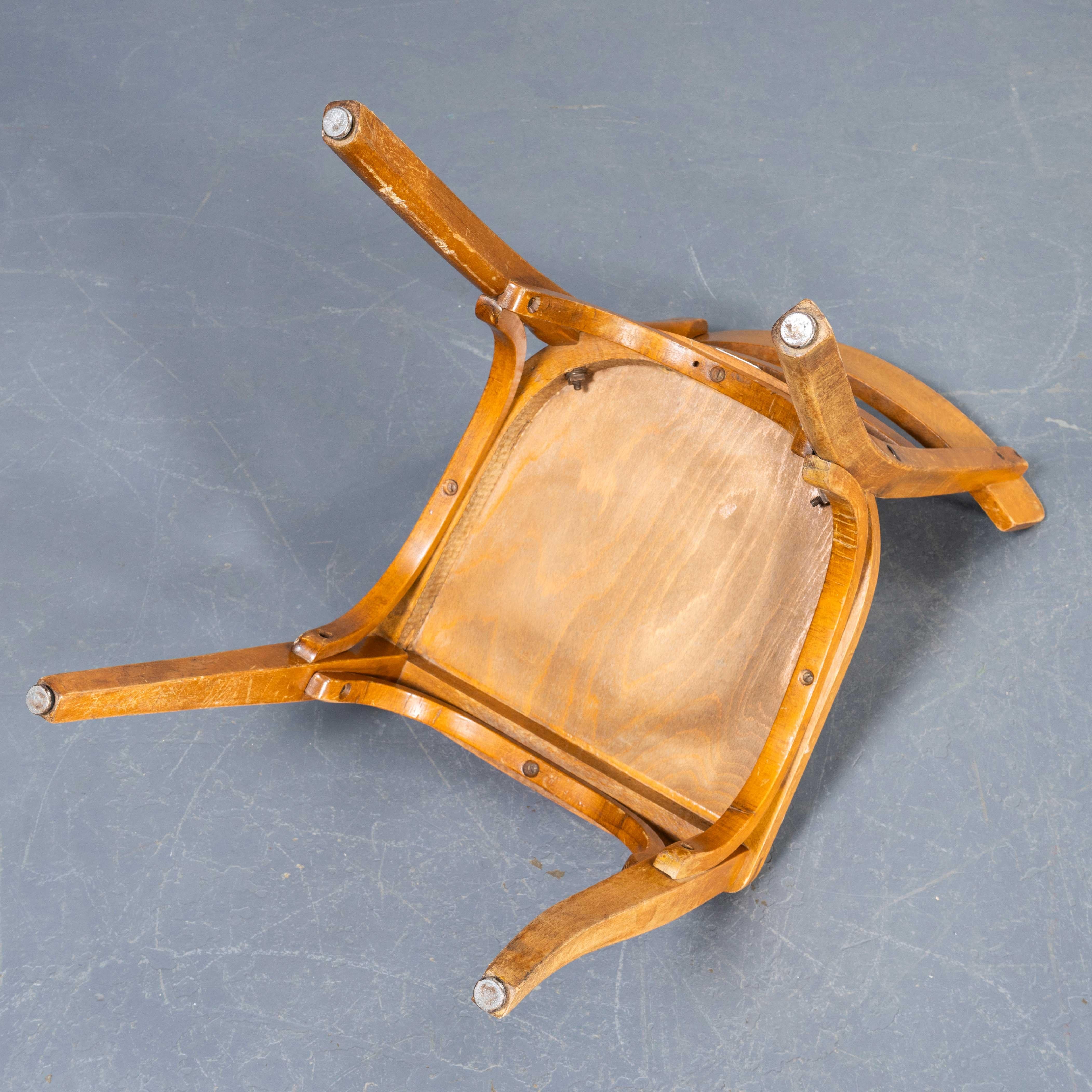 Sedia da pranzo Baumann Bentwood Honey Oak del 1950 - Buona quantità disponibile in vendita 6