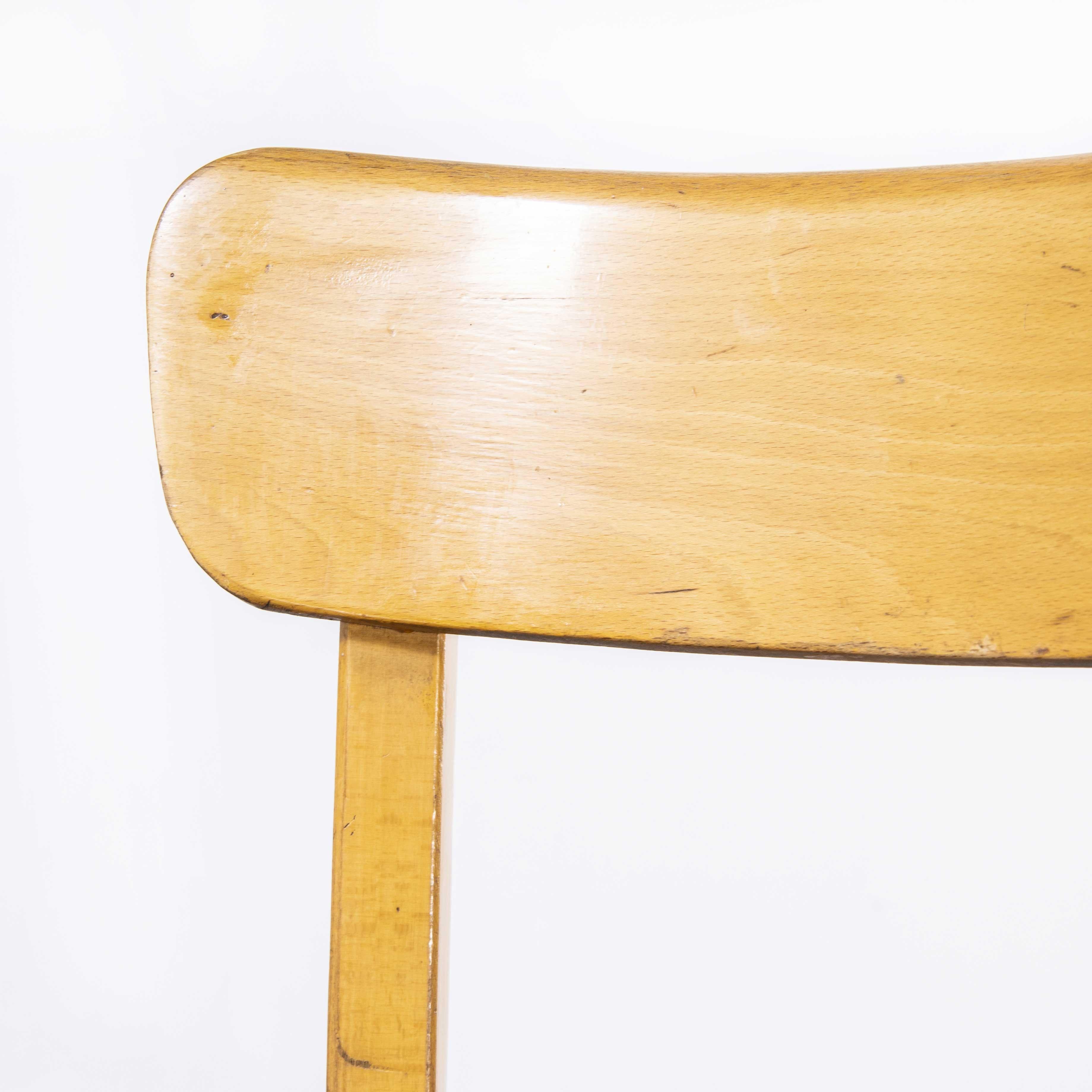 Chaise de salle à manger Baumann à dossier en bois cintré des années 1950, Honey, ensemble de quatre pièces Bon état - En vente à Hook, Hampshire