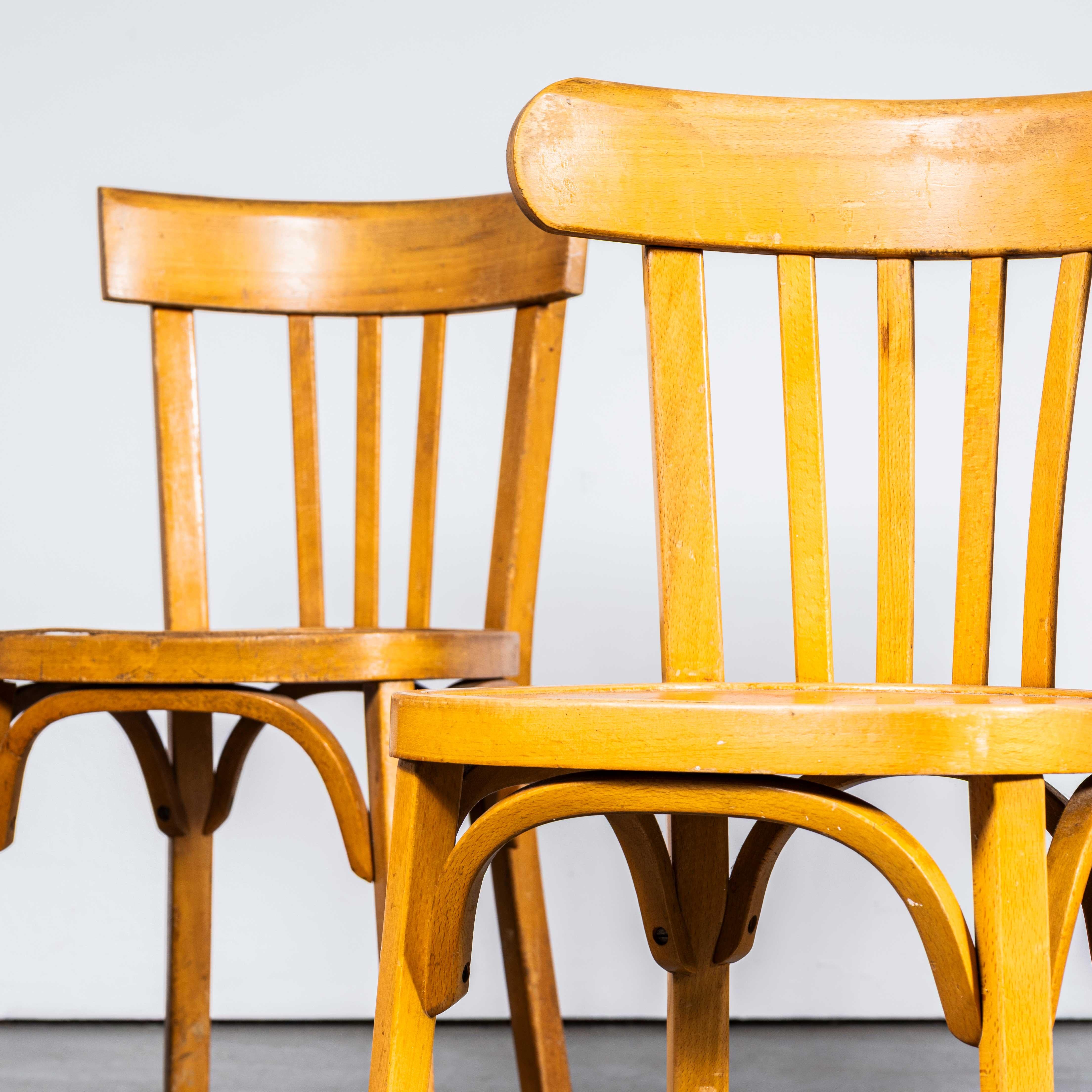 1950's Baumann Honey Bentwood Café Dining Chair - Set Of Four (Französisch) im Angebot