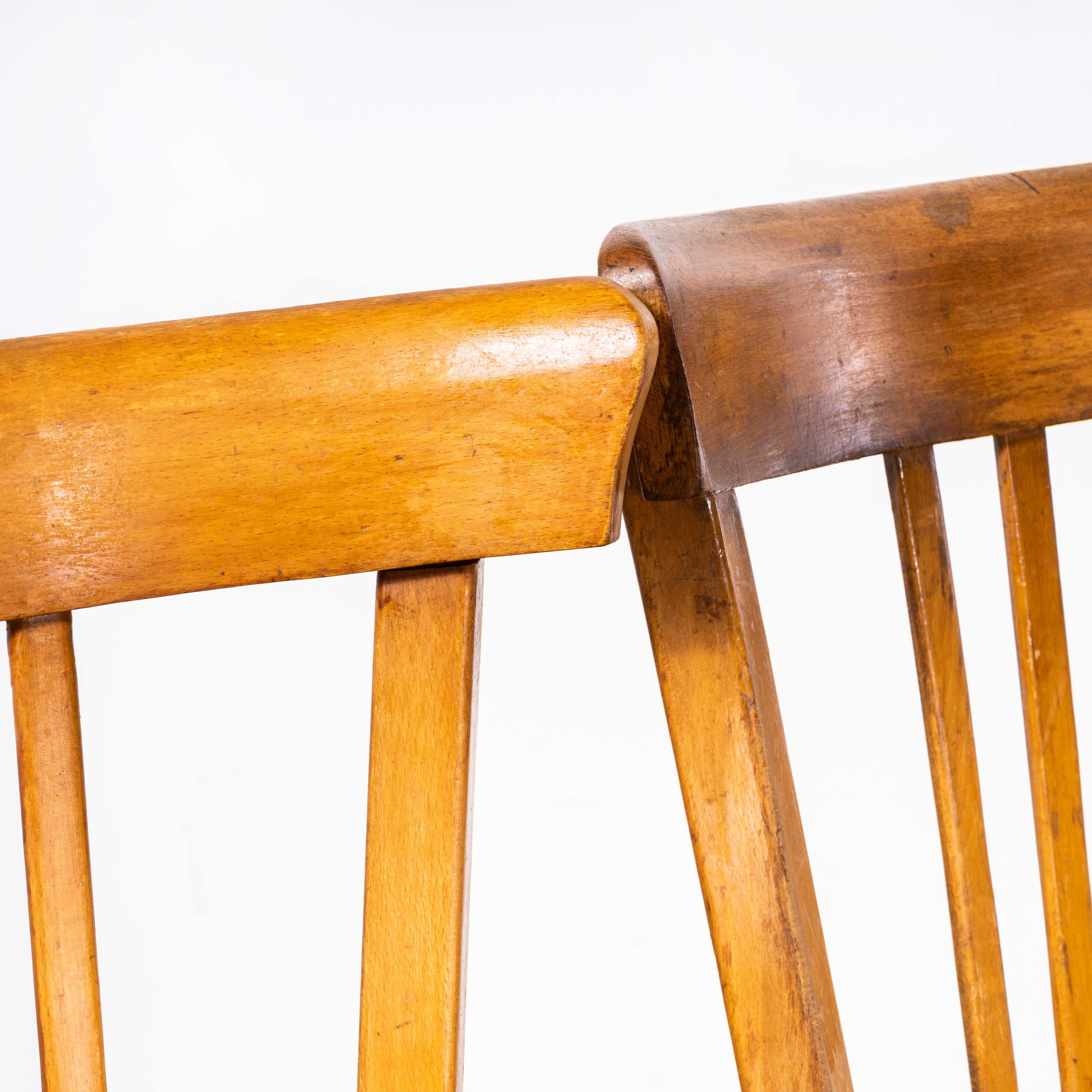Baumann Honey Tri Back del 1950  Sedia da pranzo - Set di quattro in vendita 1