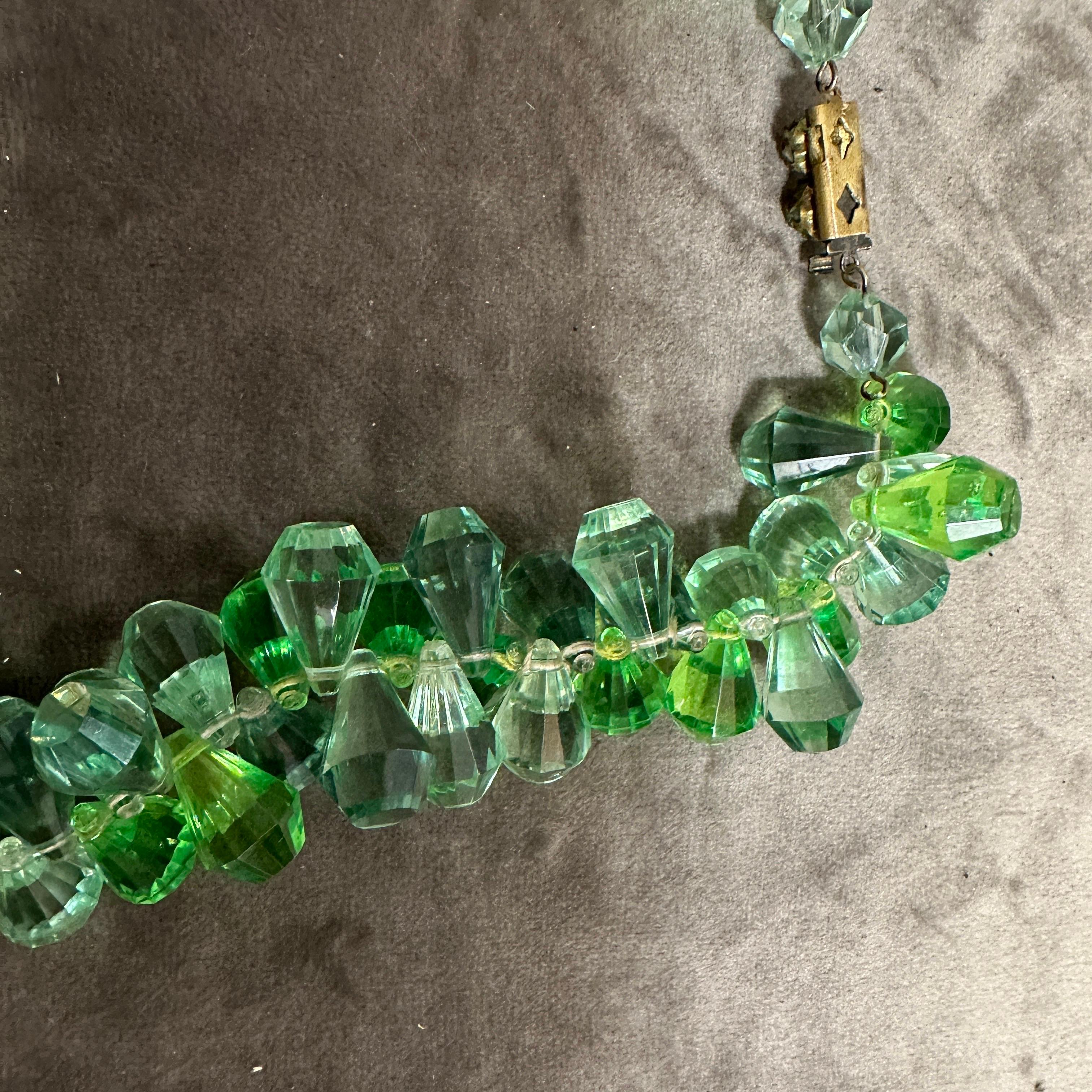 1950s Beaded green Crystal Italian Necklace For Sale 1