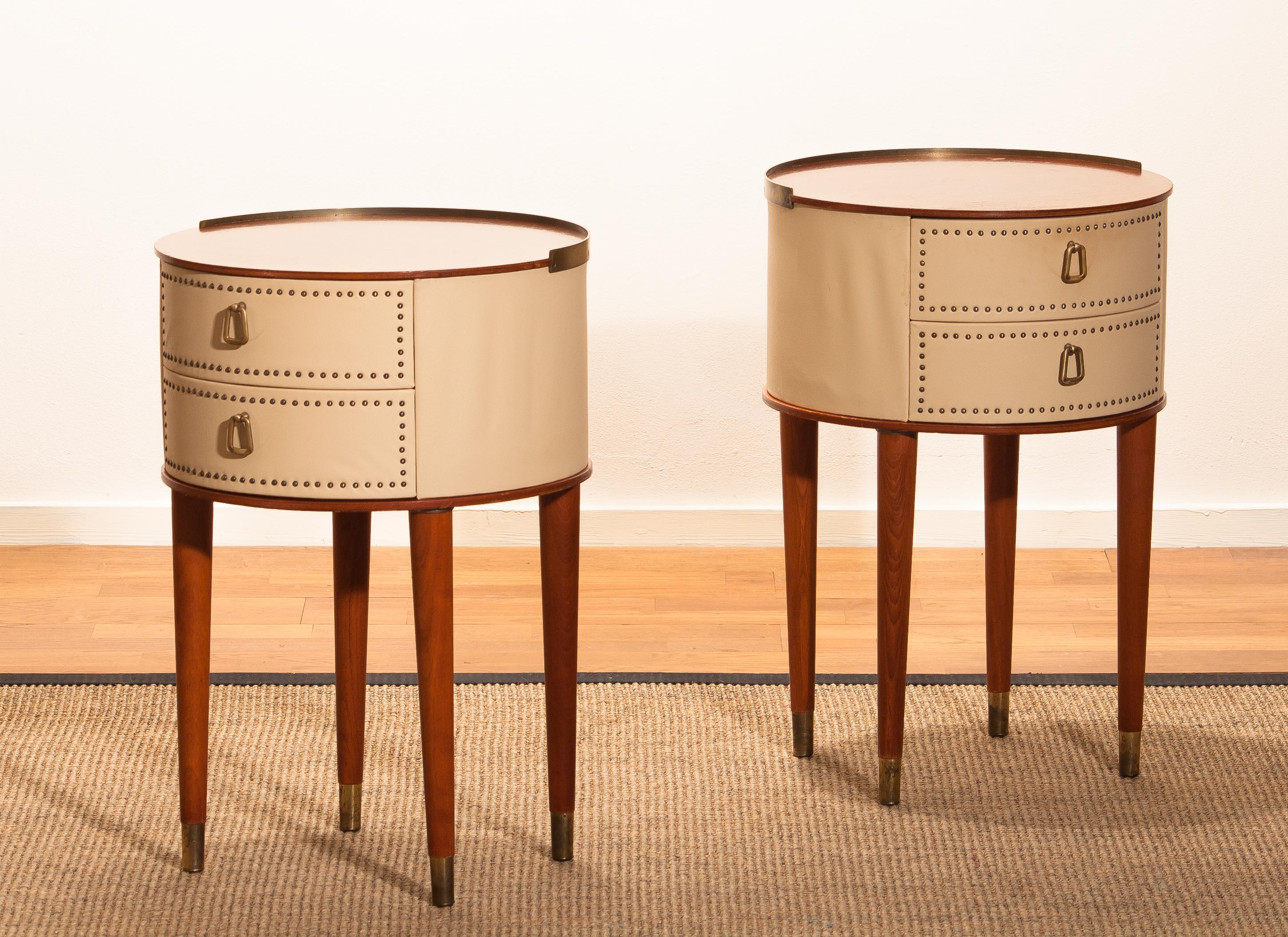 1950s, Bedside Tables in Mahogany and Brass by Halvdan Pettersson, Tibro, Sweden In Good Condition In Silvolde, Gelderland
