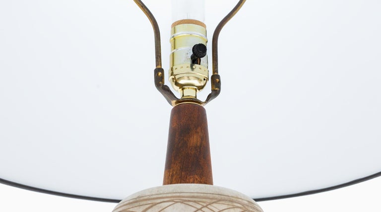 American 1950s Beige Table Lamp by Jane & Gordon Martz 'g' For Sale
