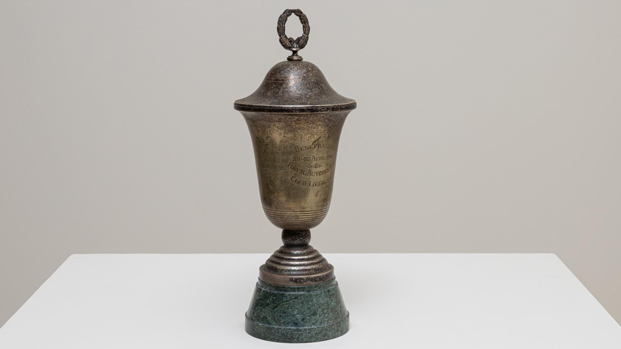 Gobelet belge des années 1950 en vente 3