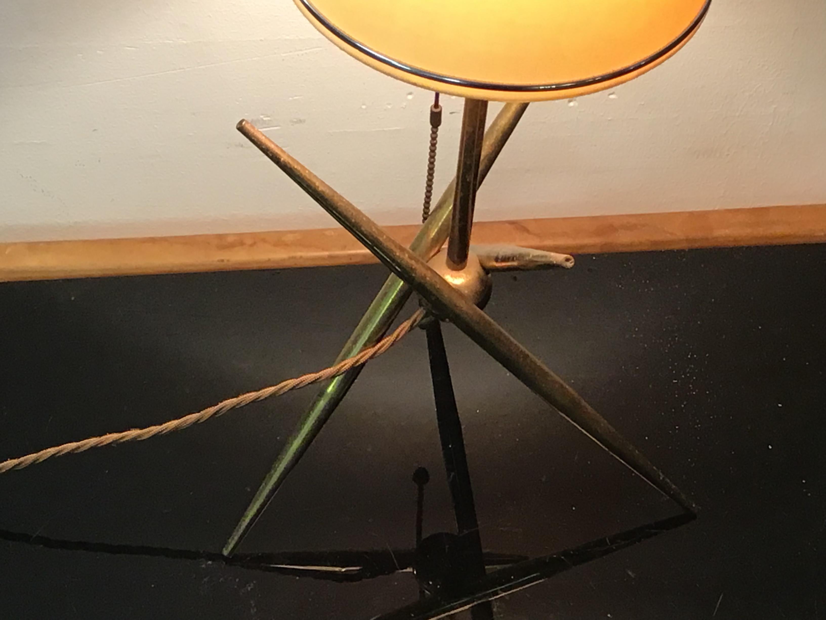 atomic style lamp