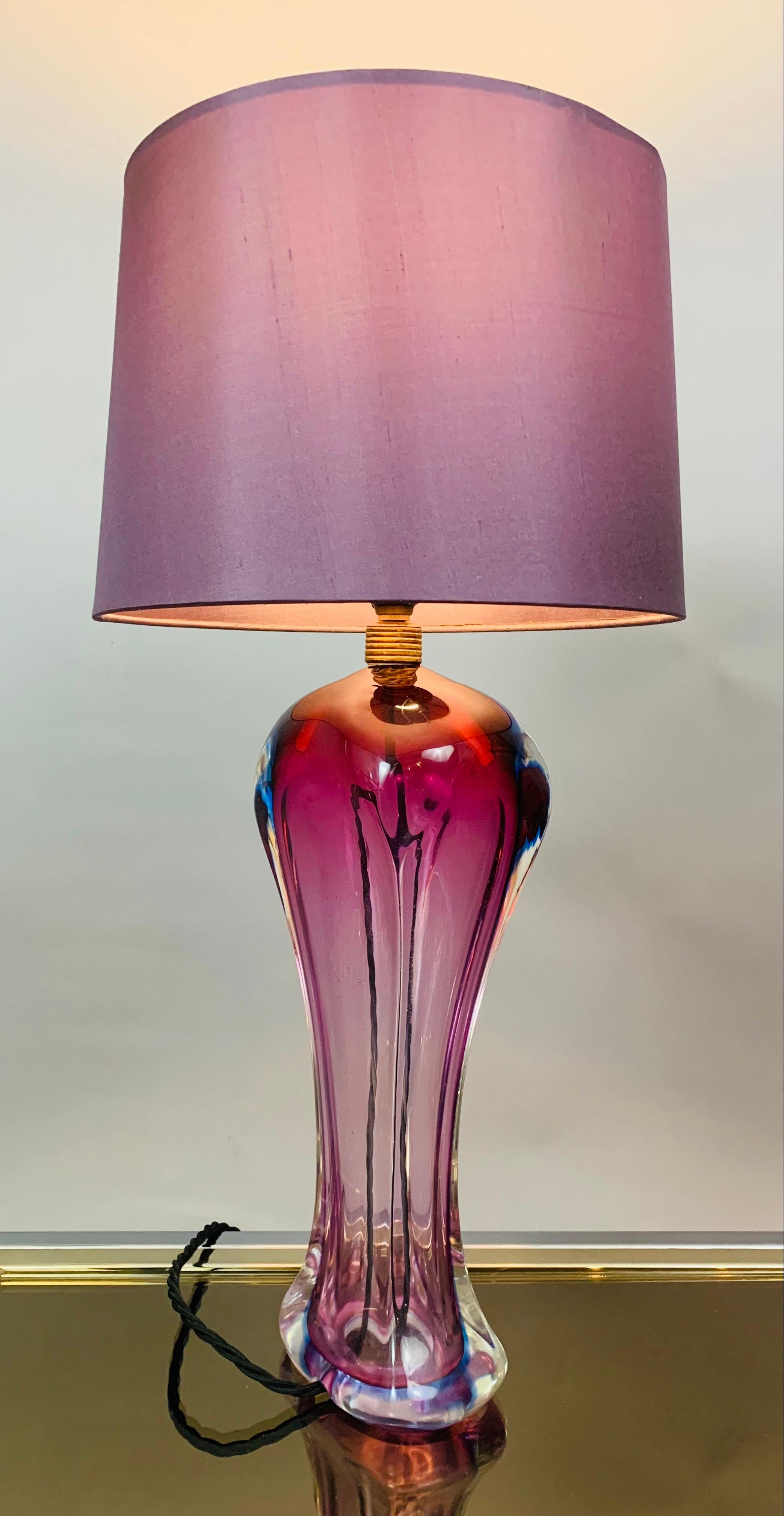 1950s Belgium Purple, Violet & Clear Hourglass Shaped Table Lamp Brass Fitting 1