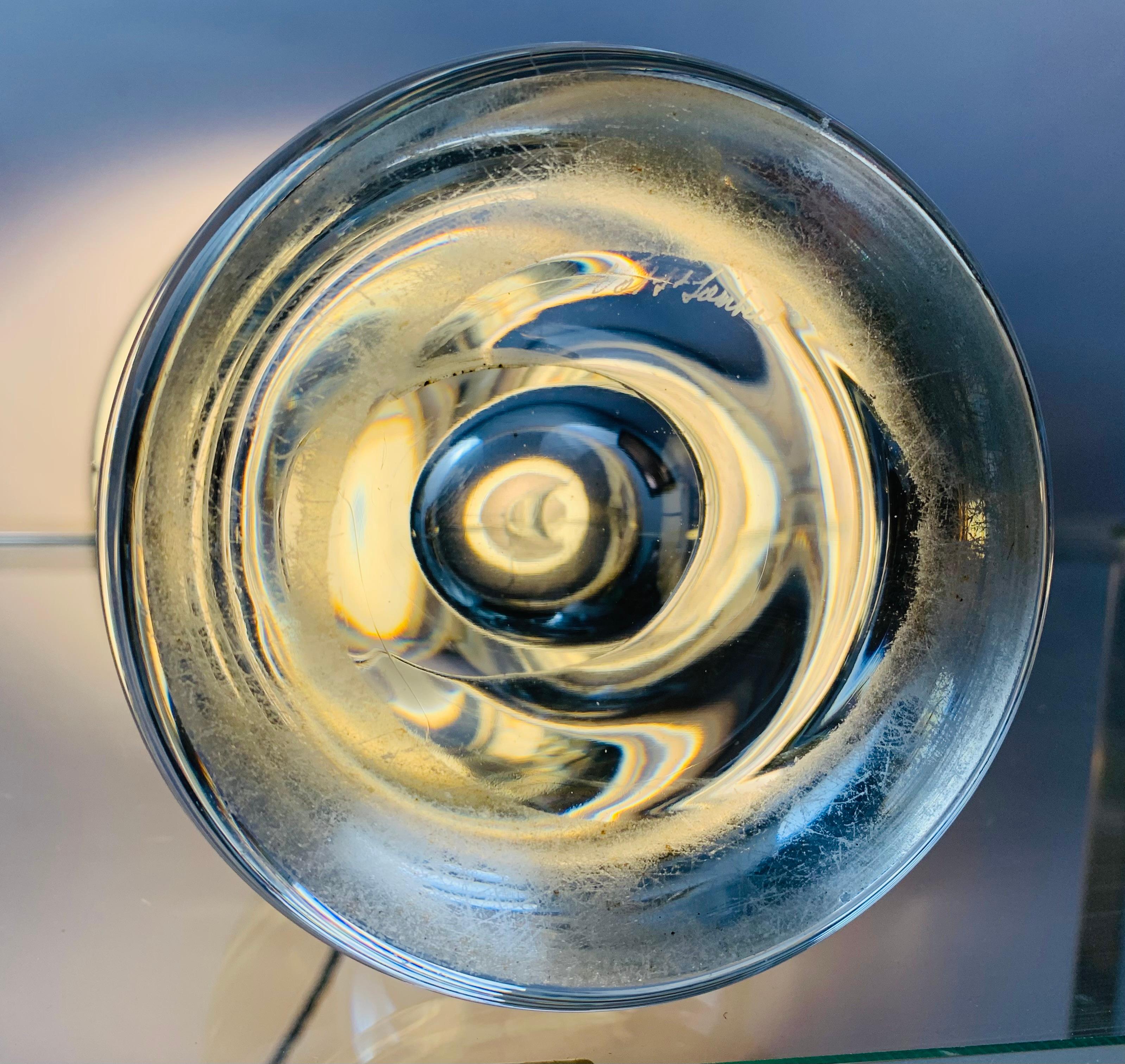 Lampe de bureau « Swan » en verre soufflé à la main en cristal transparent du Val Saint Lambert, Belgique, années 1950 en vente 13