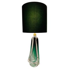 Lampe de bureau en verre cristal vert et transparent Val Saint Lambert, Belgique, années 1950