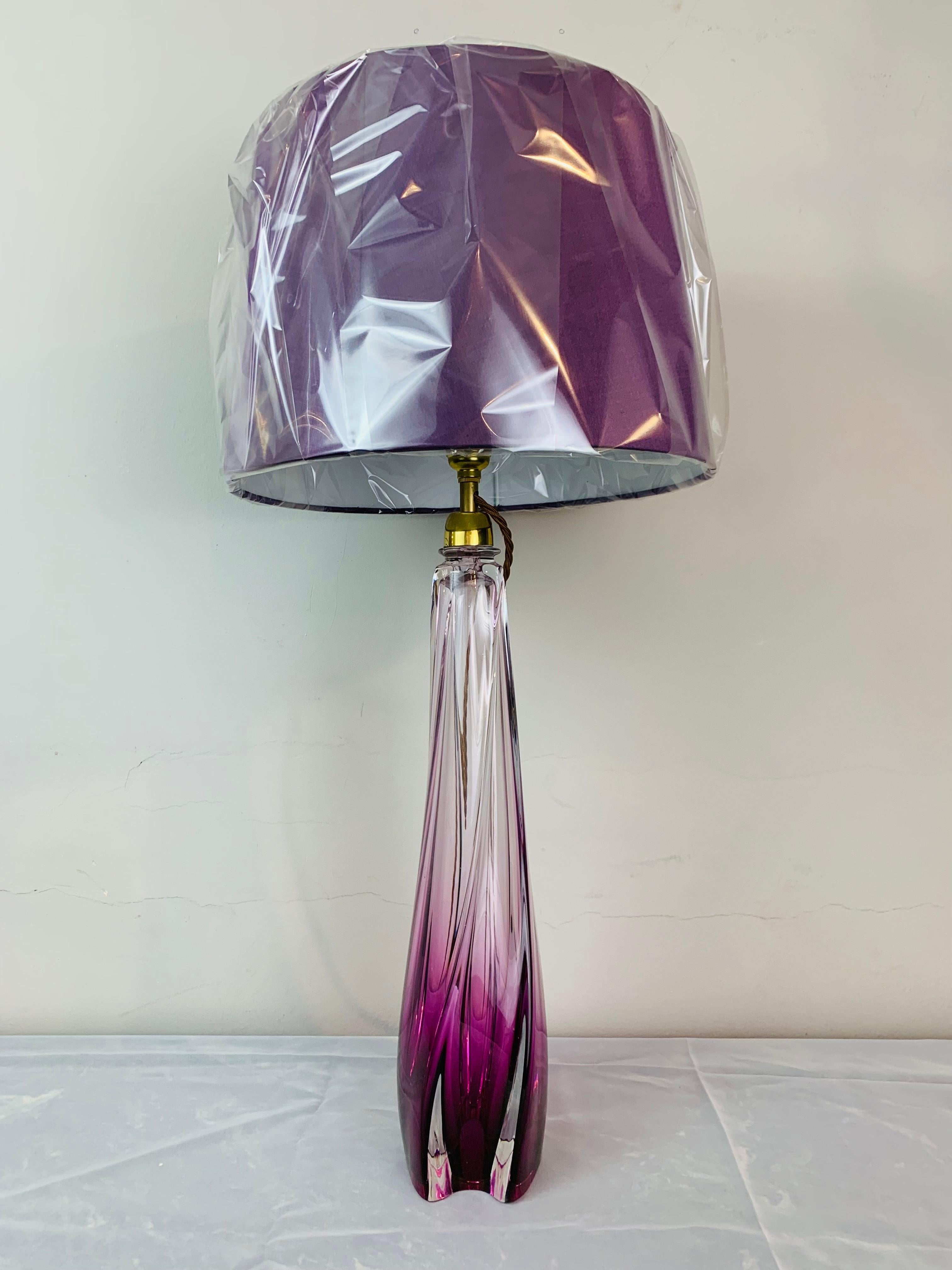 Polished 1950s Belgium Val Saint Lambert Purple & Clear Crystal Glass Table Lamp