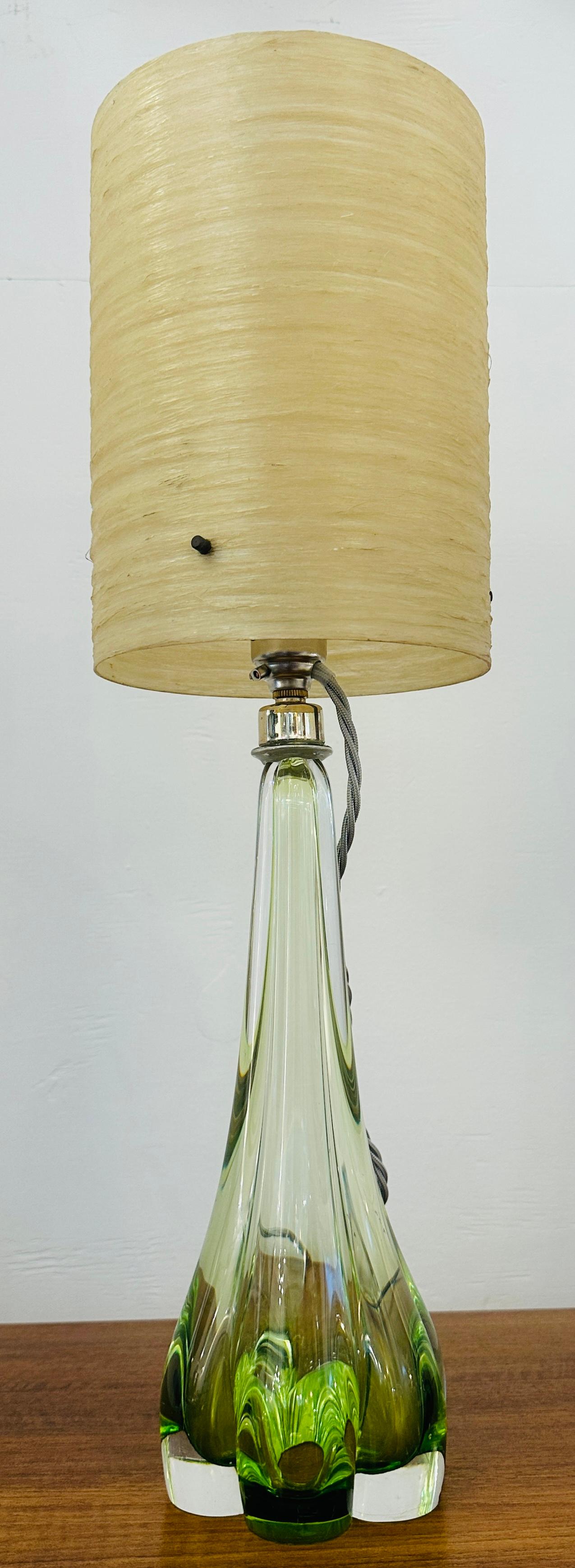 1950s Belgium Val St Lambert Lime Green Indented Crystal Glass Table Lamp Base en vente 4