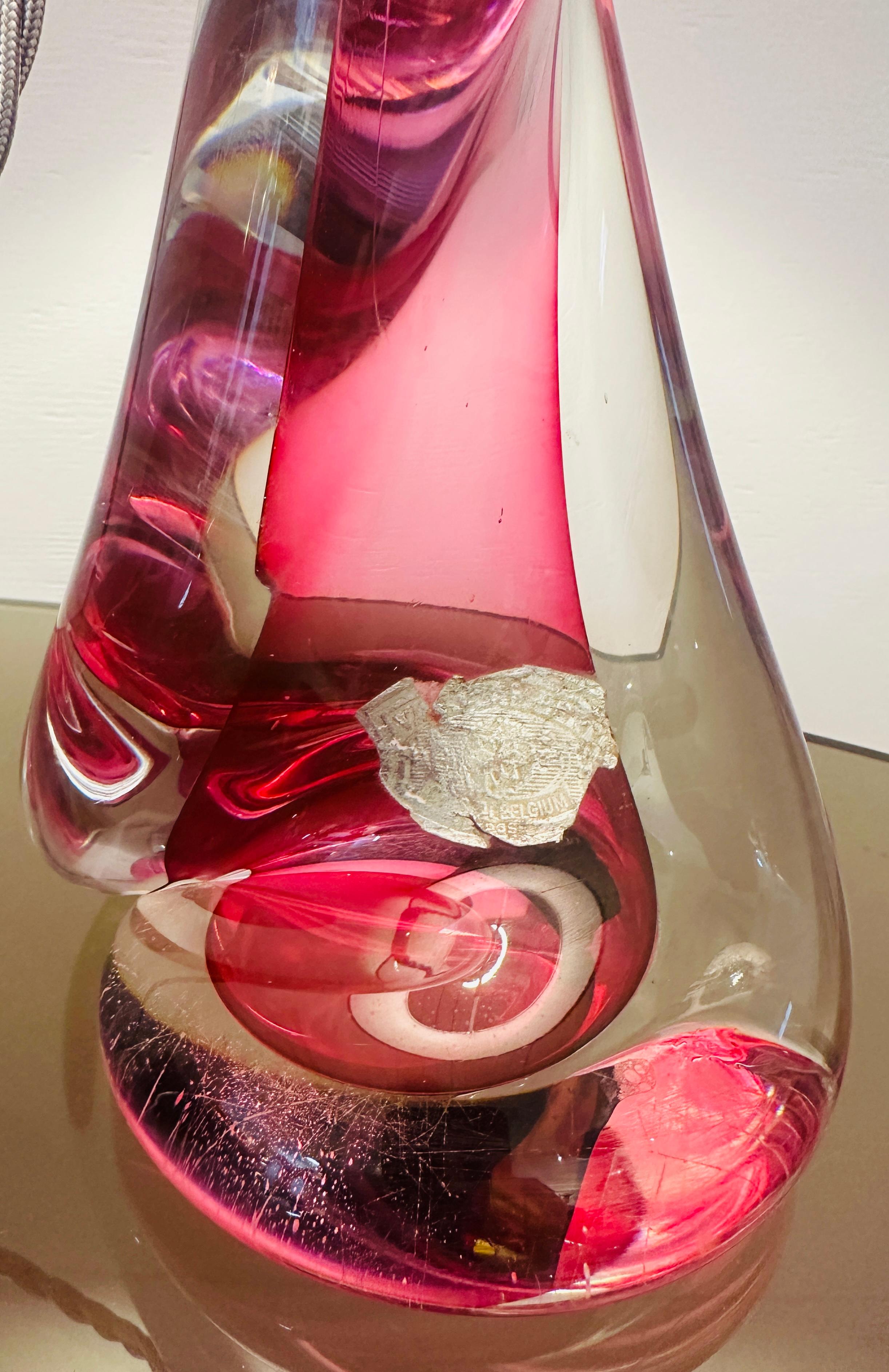 Lampada con base in cristallo ritorto rosa e trasparente di Val St Lambert del 1950 in Belgio in vendita 4
