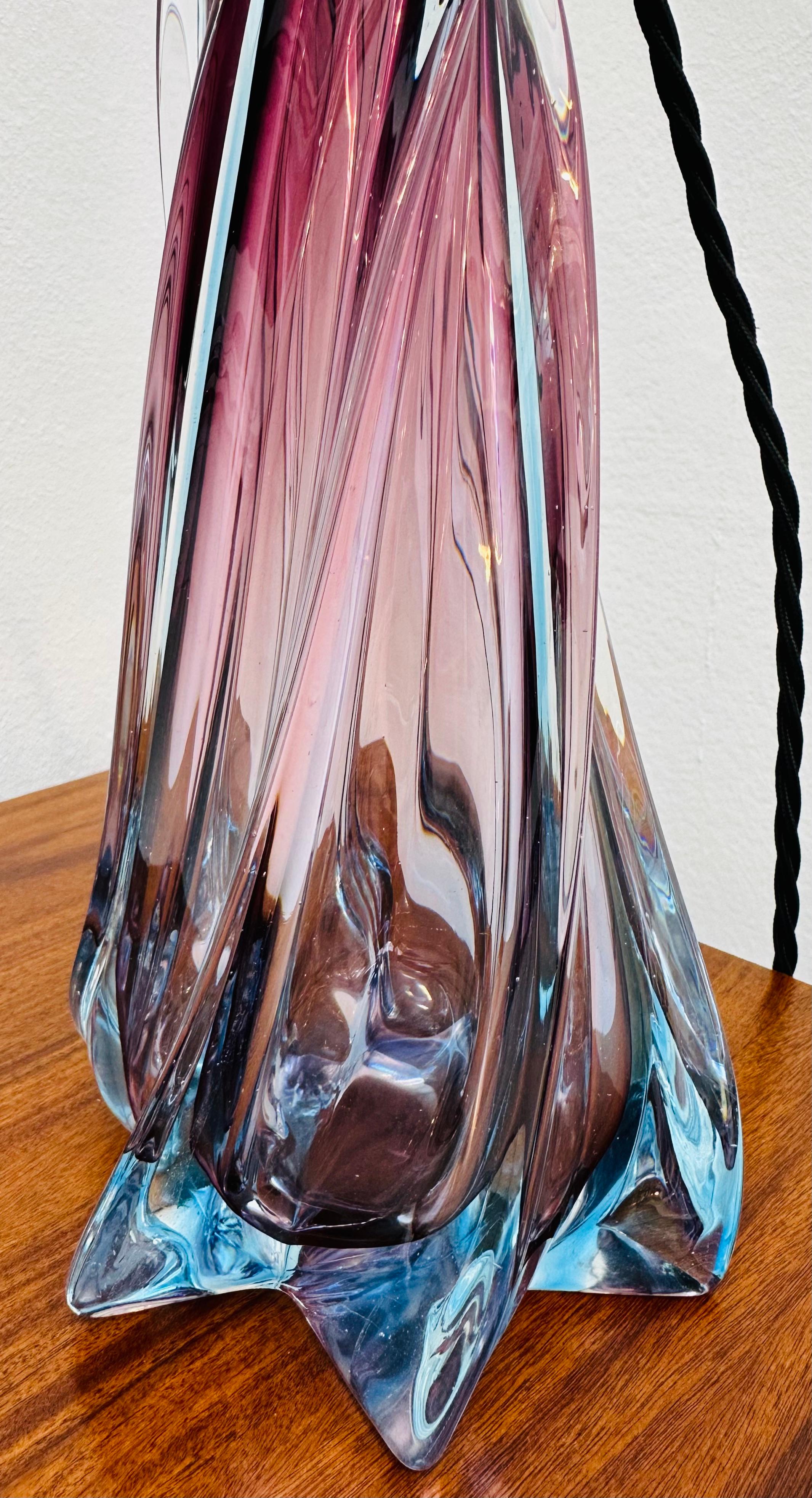 1950s Belgium Val St Lambert Style Purple Blue & Clear Glass Swirled Table Lamp For Sale 9