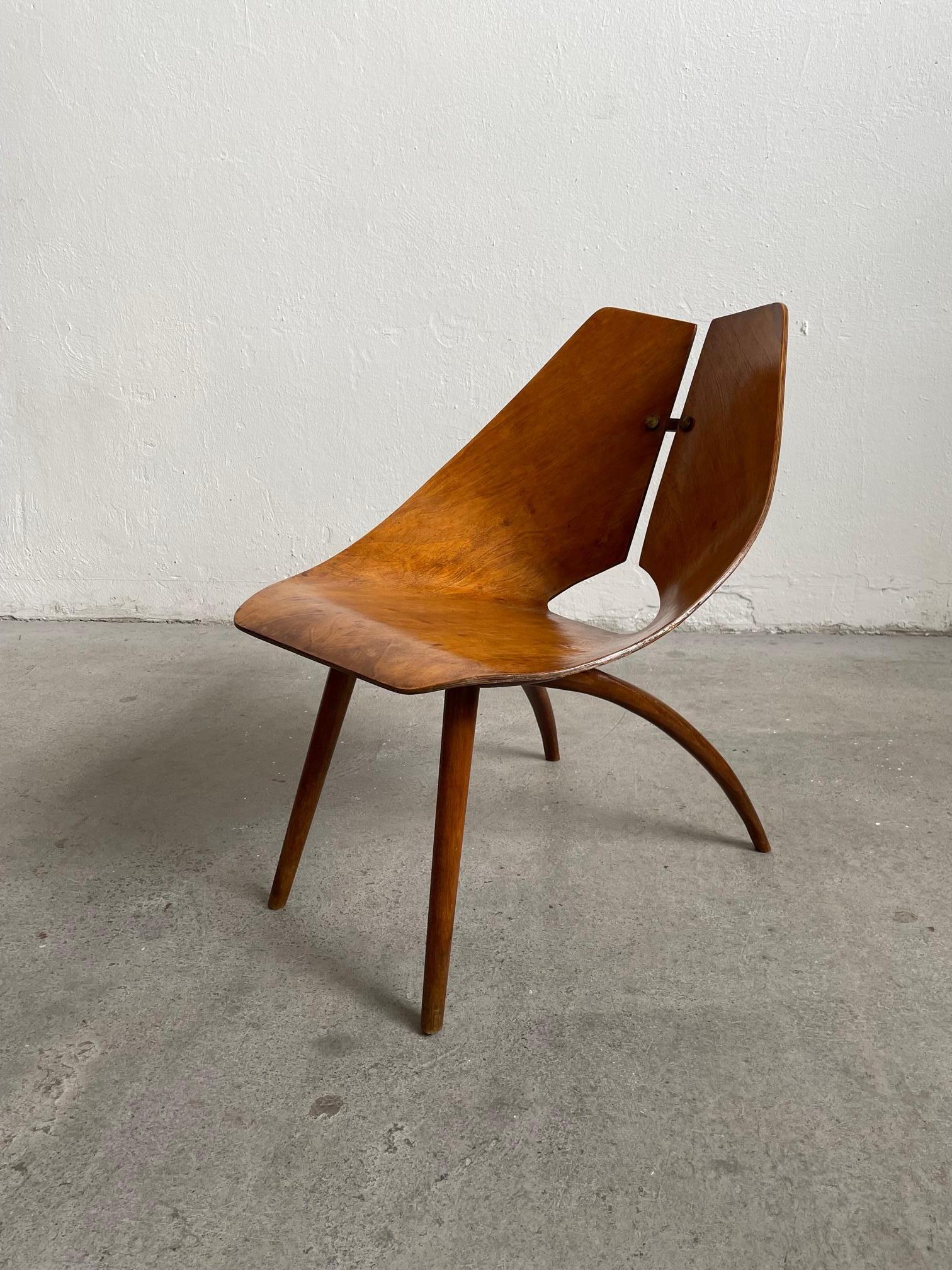 Mid-Century Modern 1950s Bent Plwood Chair by Ray Komai JG Furniture Inc. Mid-Century Architect For Sale