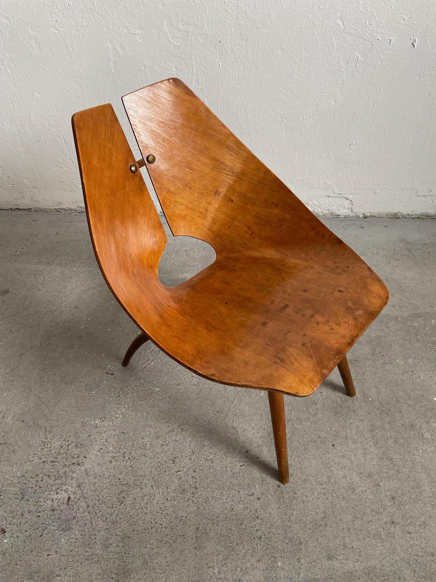 1950s Bent Plwood Chair by Ray Komai JG Furniture Inc. Mid-Century Architect For Sale 1