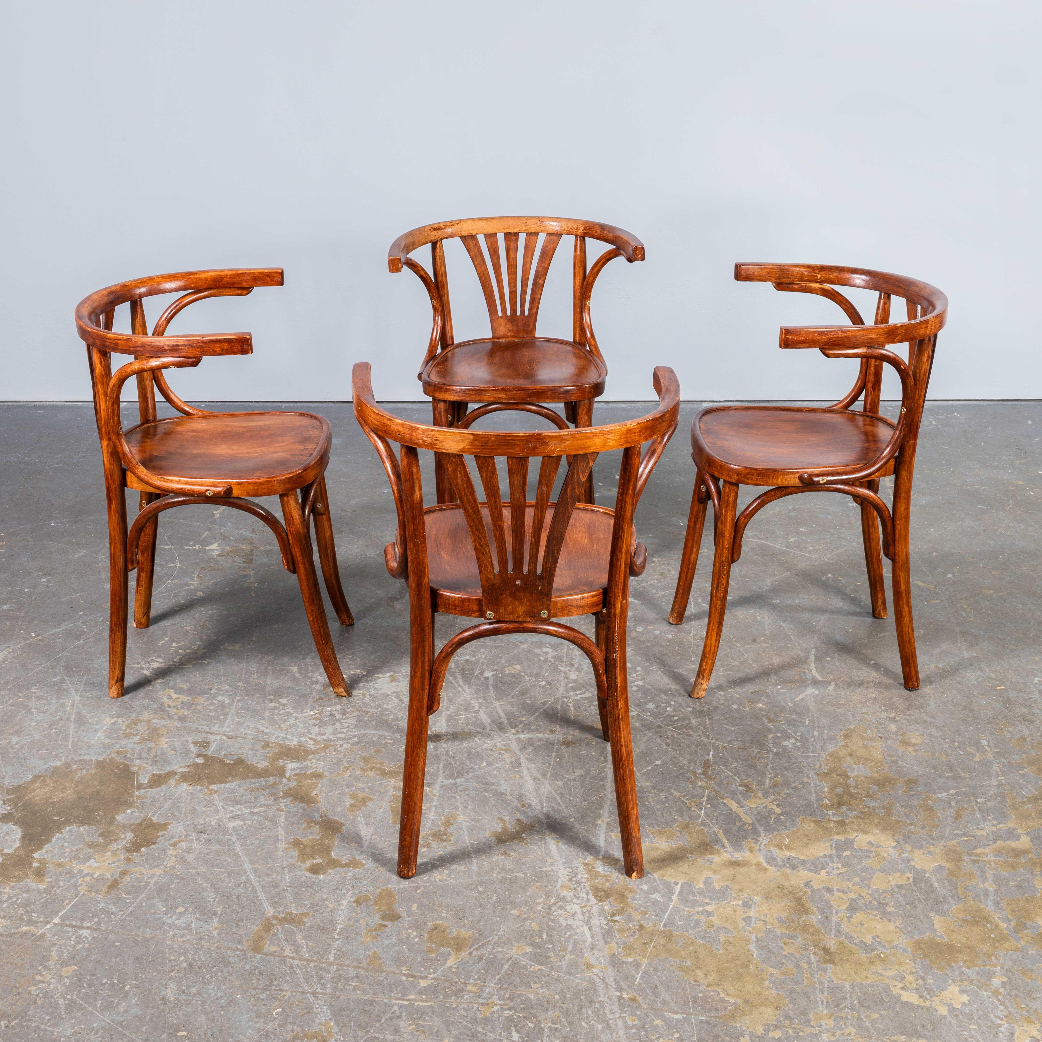 1950's Bentwood Debrecen Dining Arm Chairs - Set von vier (Ungarisch) im Angebot