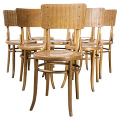 Chaises de salle à manger Debrecen en bois cintré des années 1950, ensemble de huit (163.6) chaises