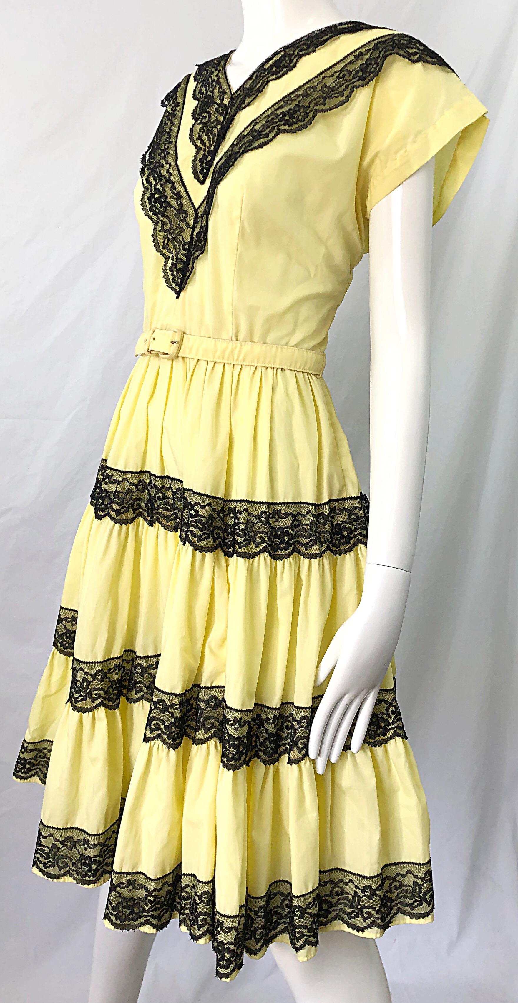 1950s Bettina of Miami Yellow + Black Cotton Lace Fit n' Flare Vintage 50s Dress For Sale 6