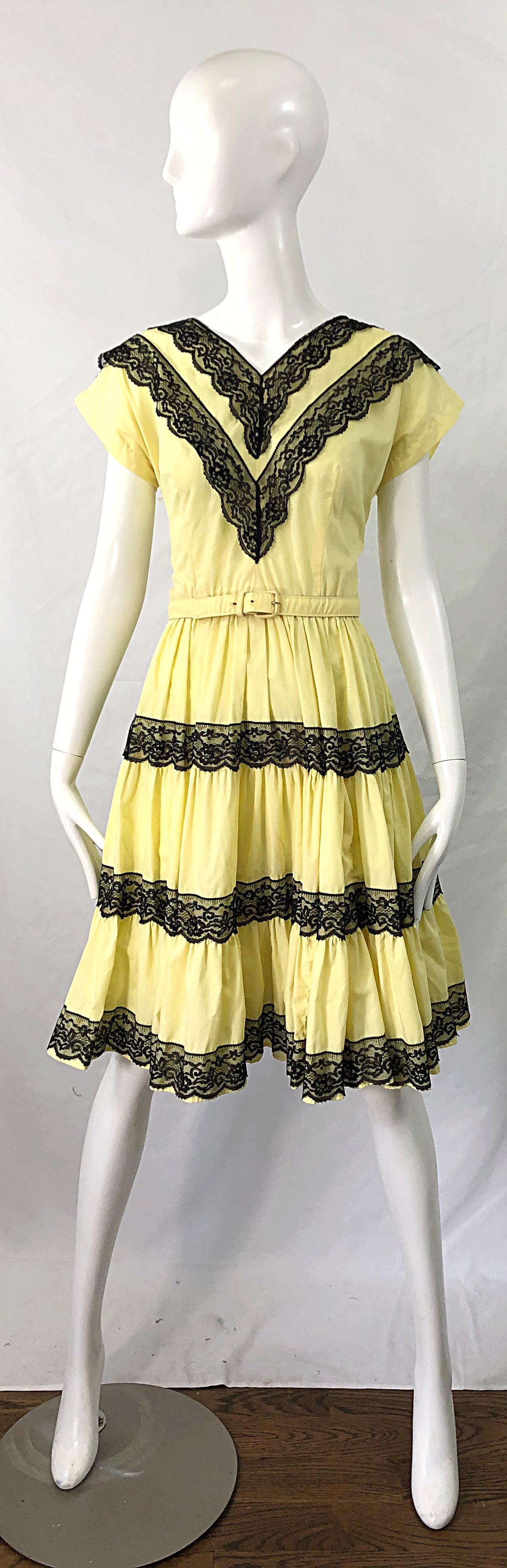 1950s Bettina of Miami Yellow + Black Cotton Lace Fit n' Flare Vintage 50s Dress For Sale 5