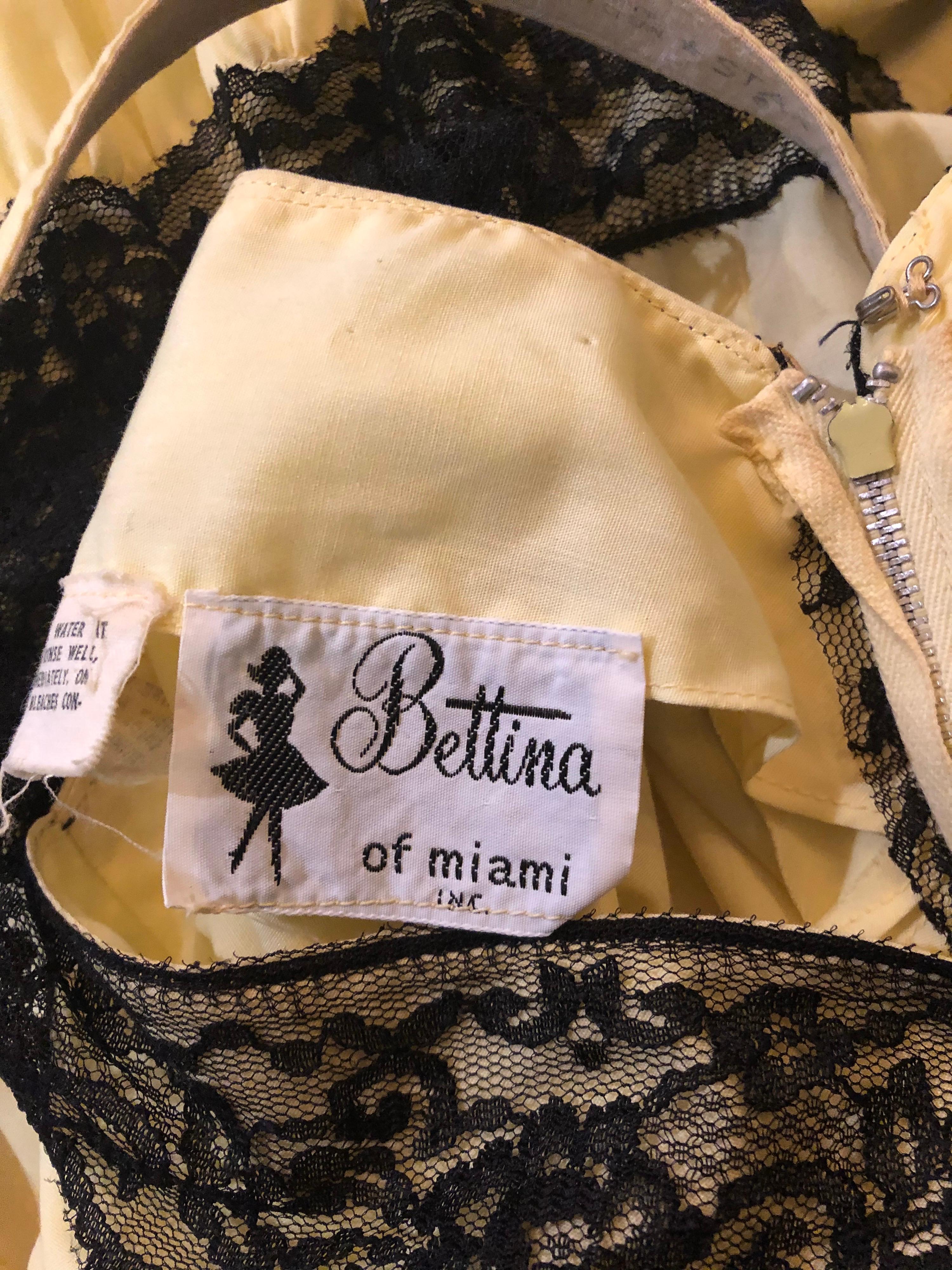 1950s Bettina of Miami Yellow + Black Cotton Lace Fit n' Flare Vintage 50s Dress For Sale 9