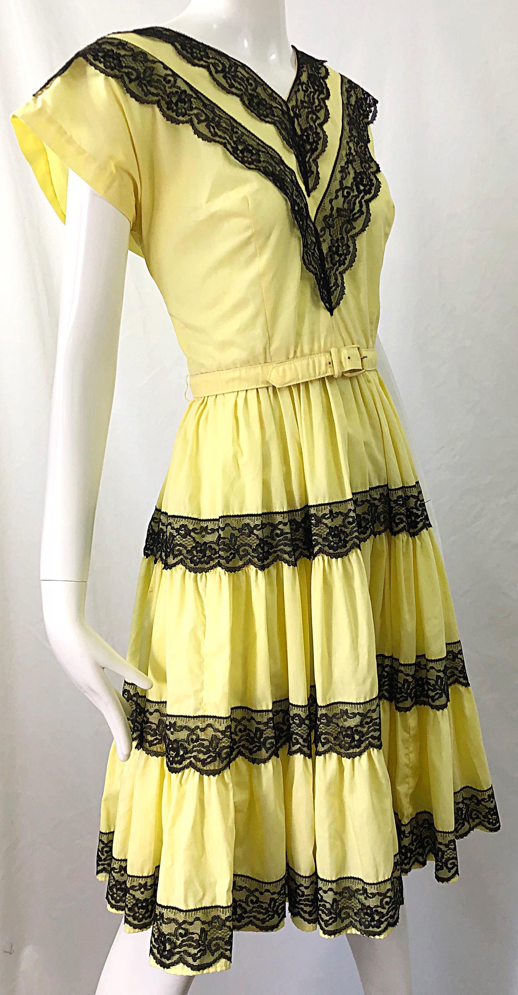 1950s Bettina of Miami Yellow + Black Cotton Lace Fit n' Flare Vintage 50s Dress For Sale 1