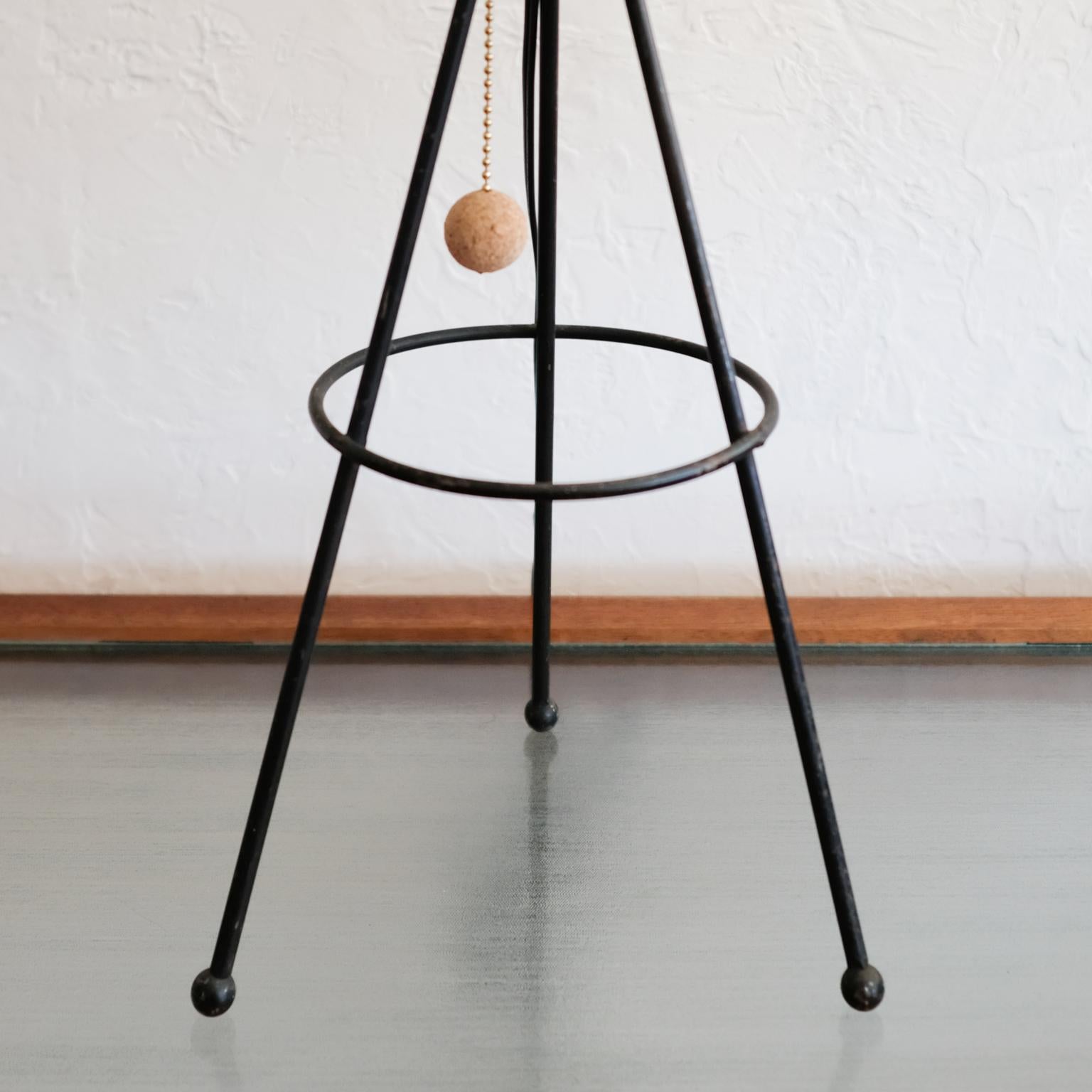 Mid-Century Modern 1950s Bill Lam Iron Tripod Table Lamp for Lam Workshop